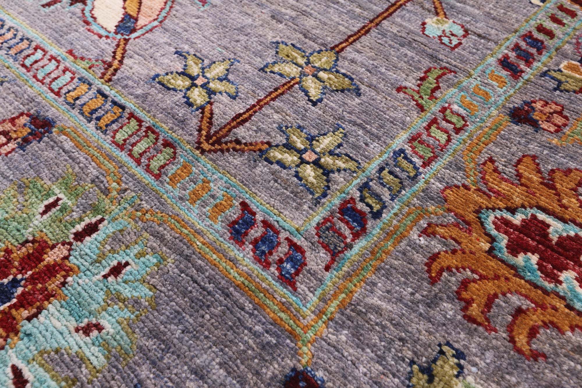 Grey Peshawar Hand Knotted Wool Rug - 5' 8" X 8' 8" - Golden Nile