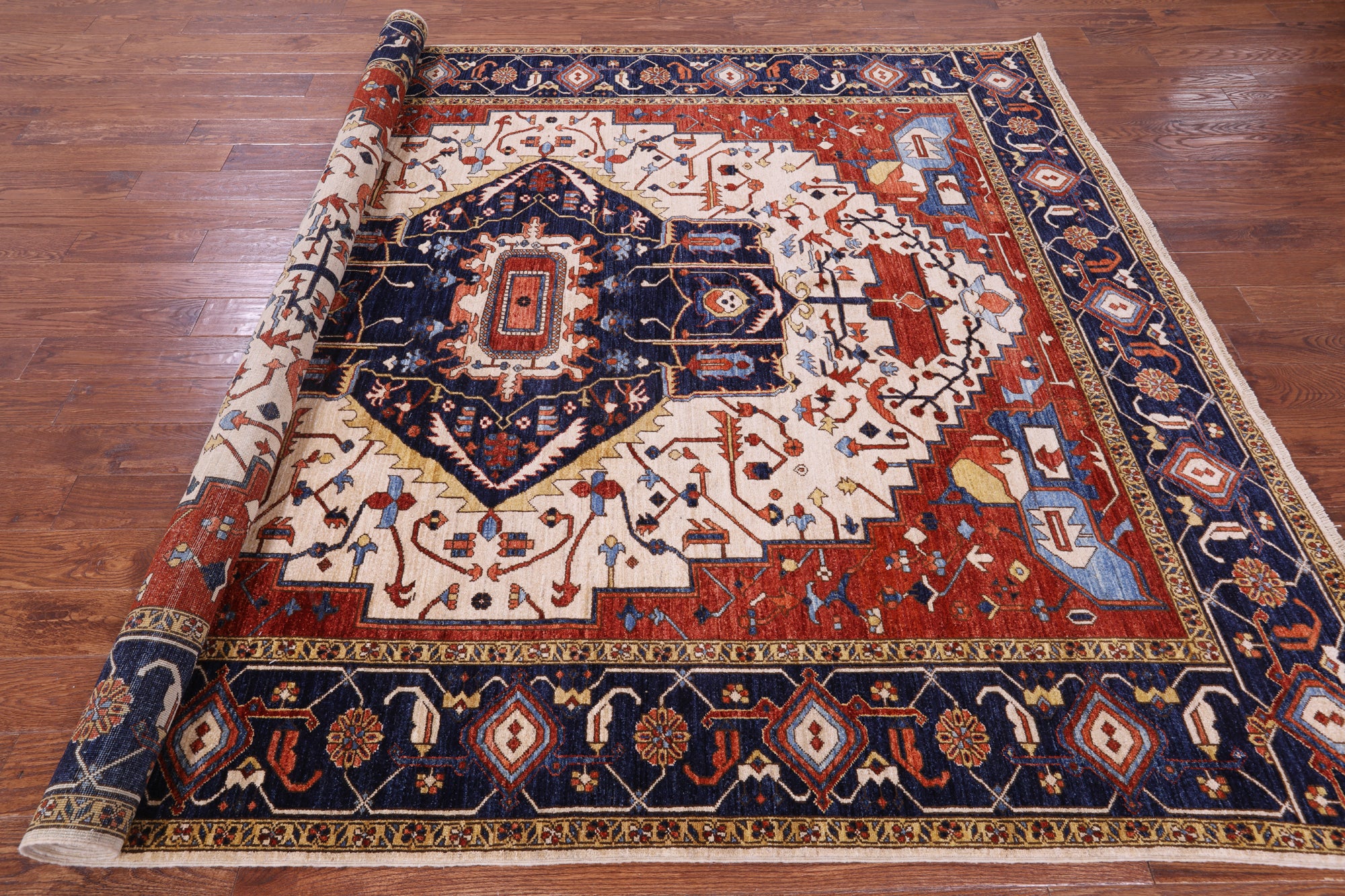 Ivory Persian Fine Serapi Hand Knotted Wool Rug - 7' 11" X 10' 3" - Golden Nile