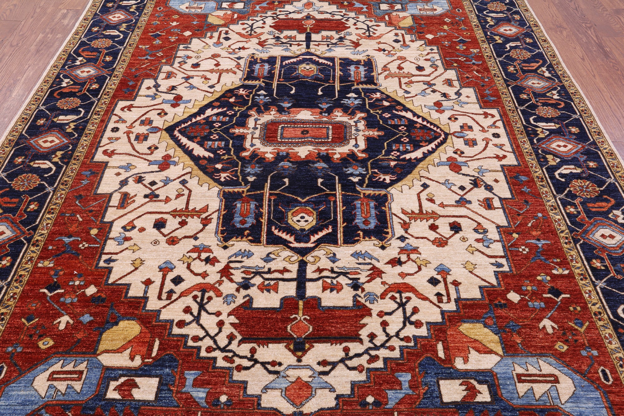 Ivory Persian Fine Serapi Hand Knotted Wool Rug - 7' 11" X 10' 3" - Golden Nile