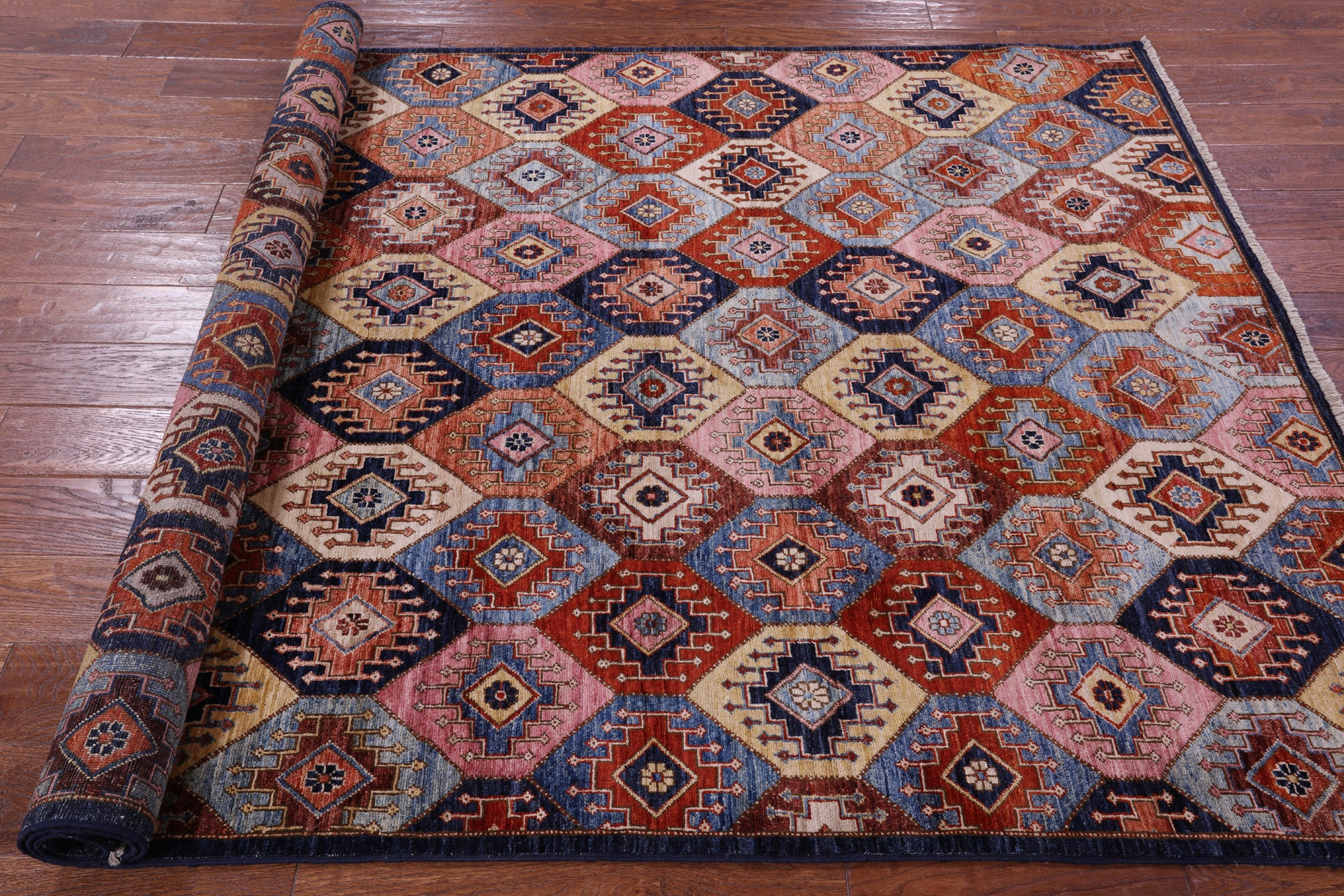Shall Persian Gabbeh Hand Knotted Wool Rug - 5' 3" X 7' 8" - Golden Nile