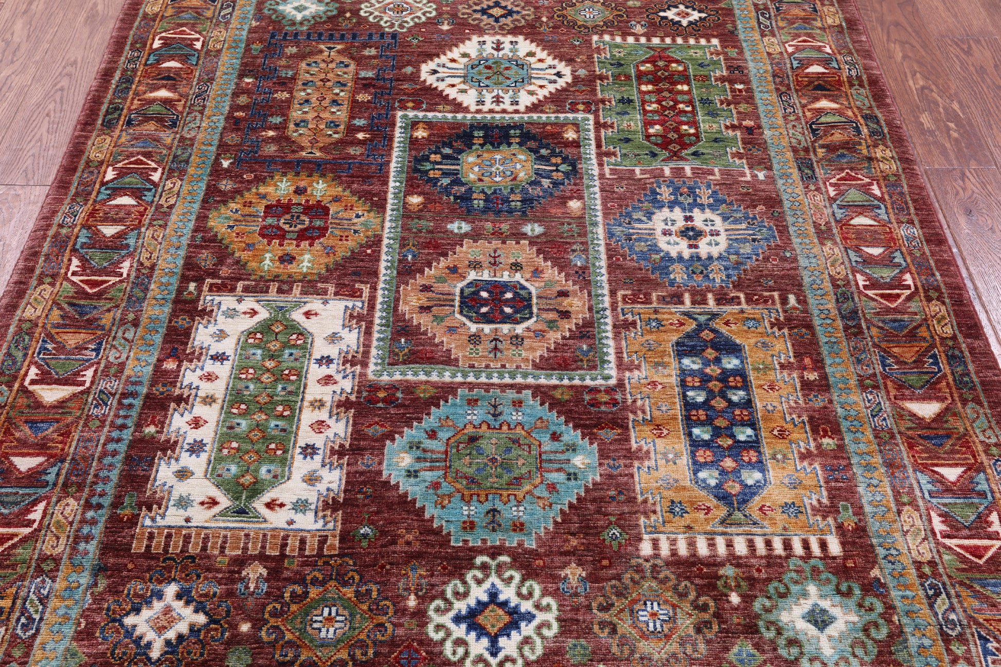 Turkmen Ersari Hand Knotted Wool Rug - 5' 0" X 6' 5" - Golden Nile