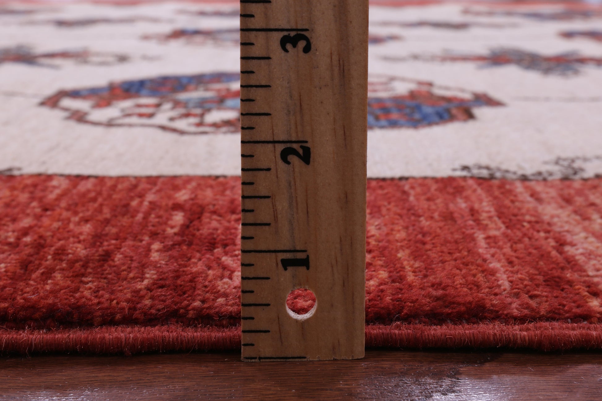 Ivory Turkmen Ersari Hand Knotted Wool Rug - 5' 6" X 8' 3" - Golden Nile