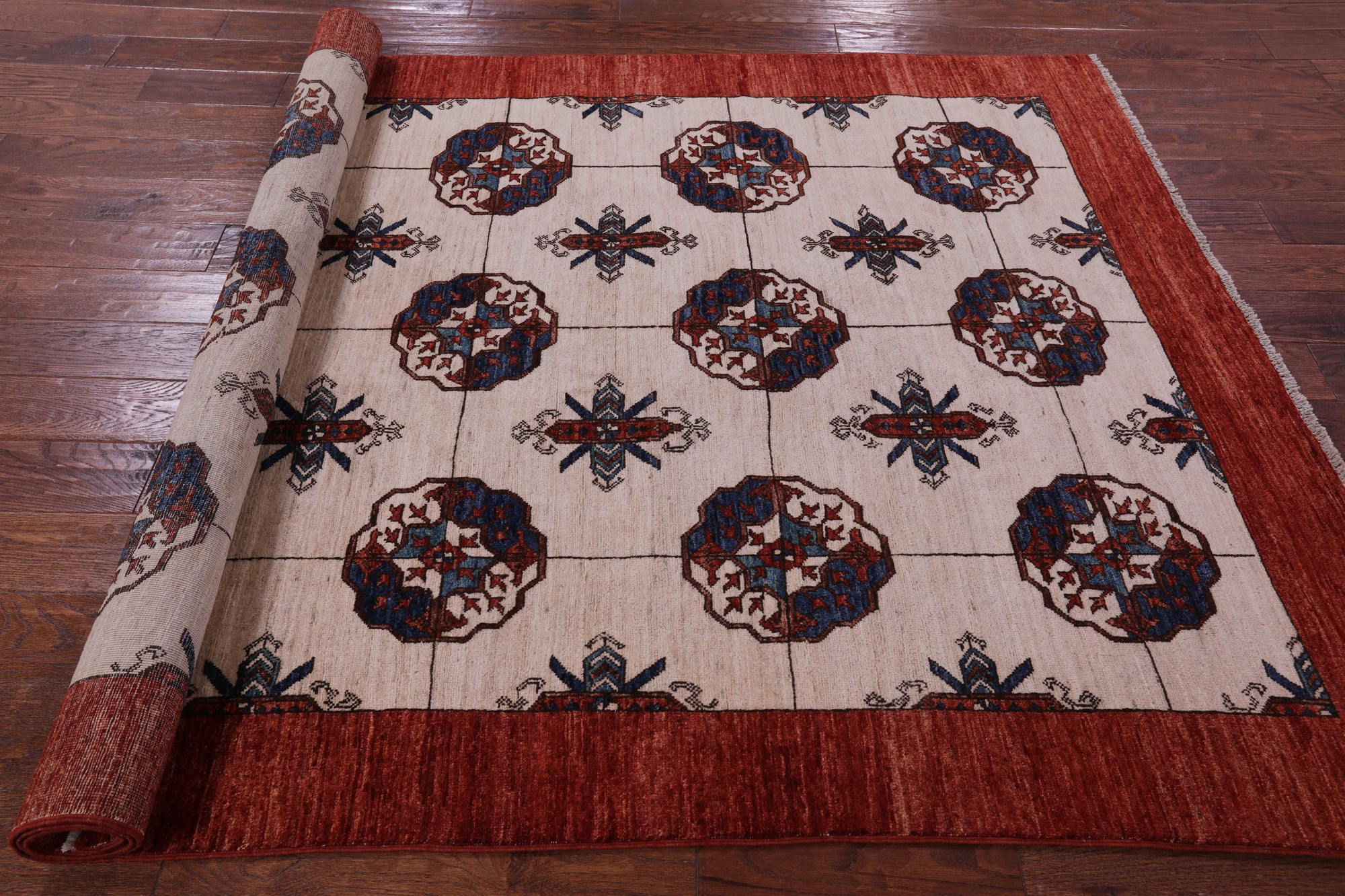 Ivory Turkmen Ersari Hand Knotted Wool Rug - 5' 6" X 8' 3" - Golden Nile