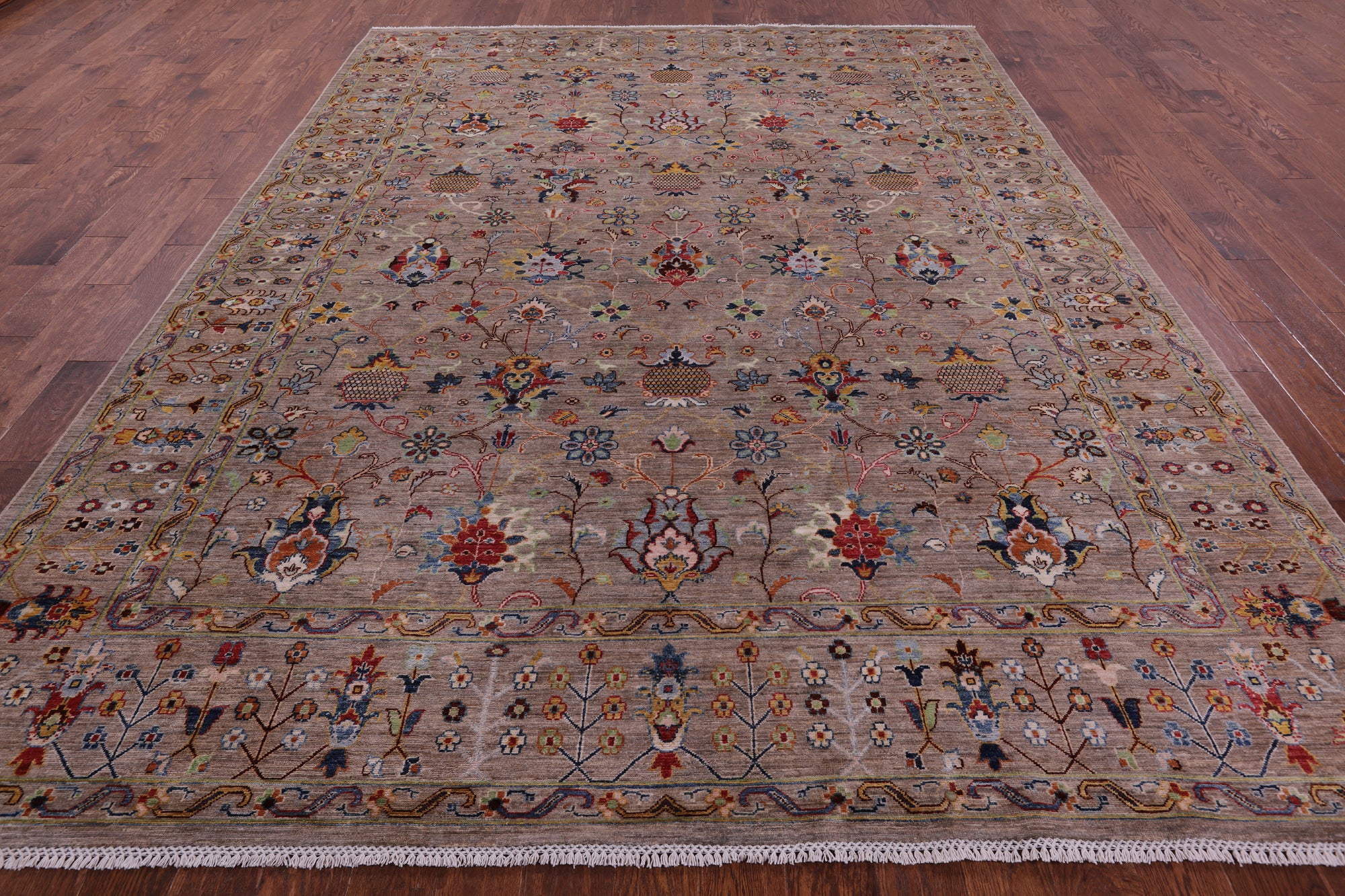 Peshawar Hand Knotted Wool Rug - 8' 11" X 12' 0" - Golden Nile