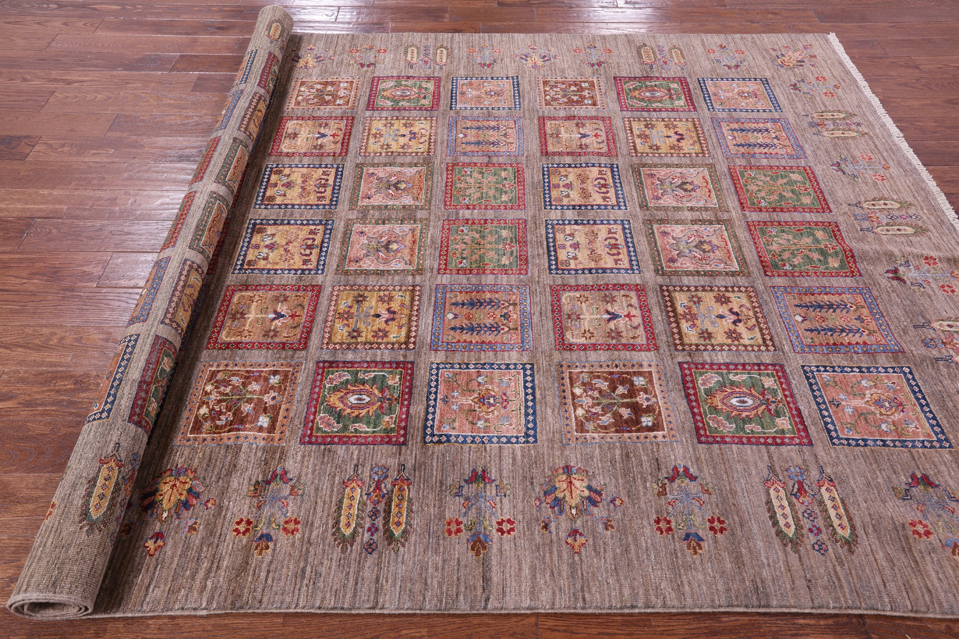 Garden Design Persian Hand Knotted Wool Rug - 6' 10" X 9' 7" - Golden Nile