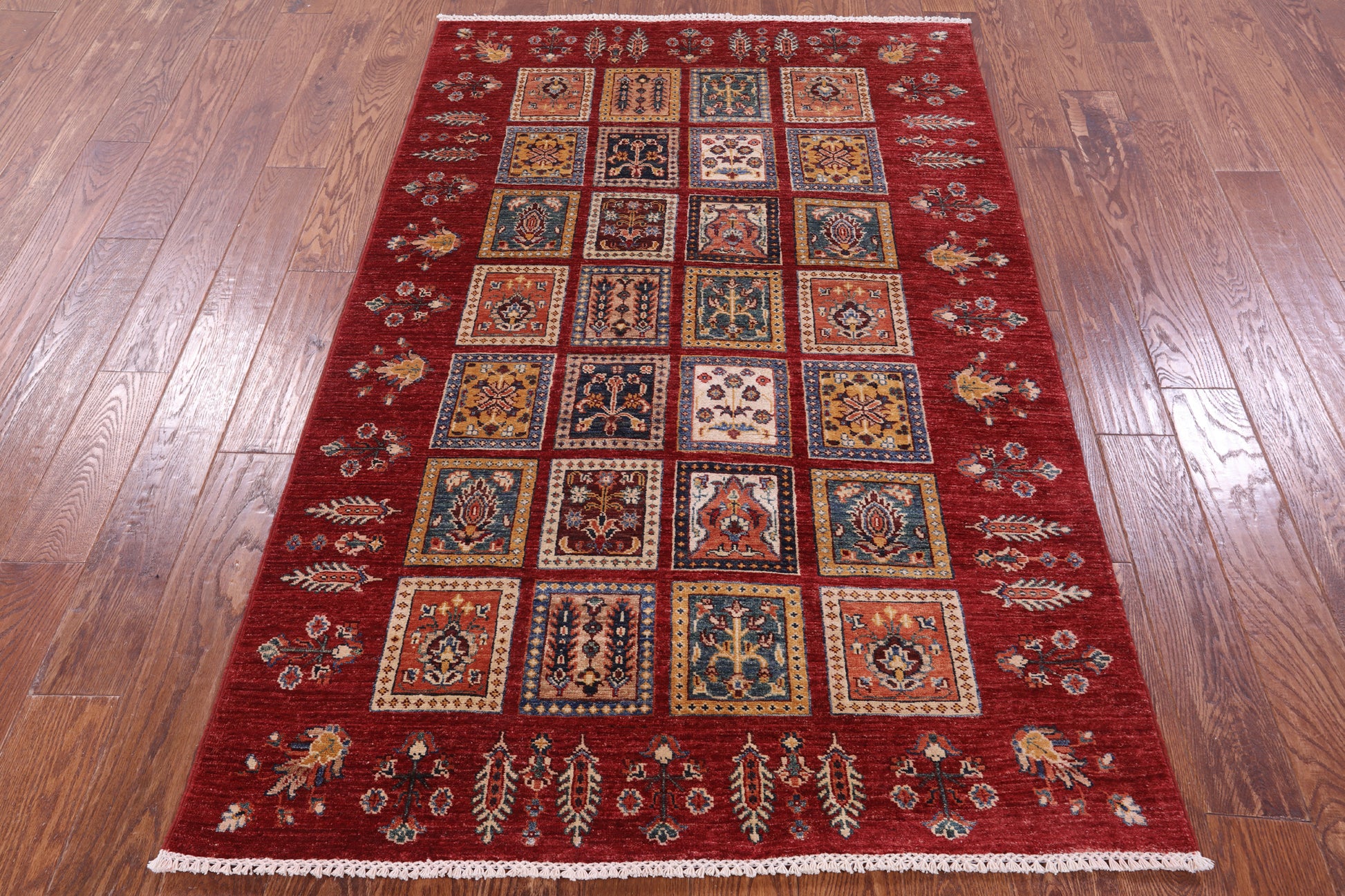 Red Garden Design Persian Handmade Wool Rug - 4' 1" X 6' 5" - Golden Nile