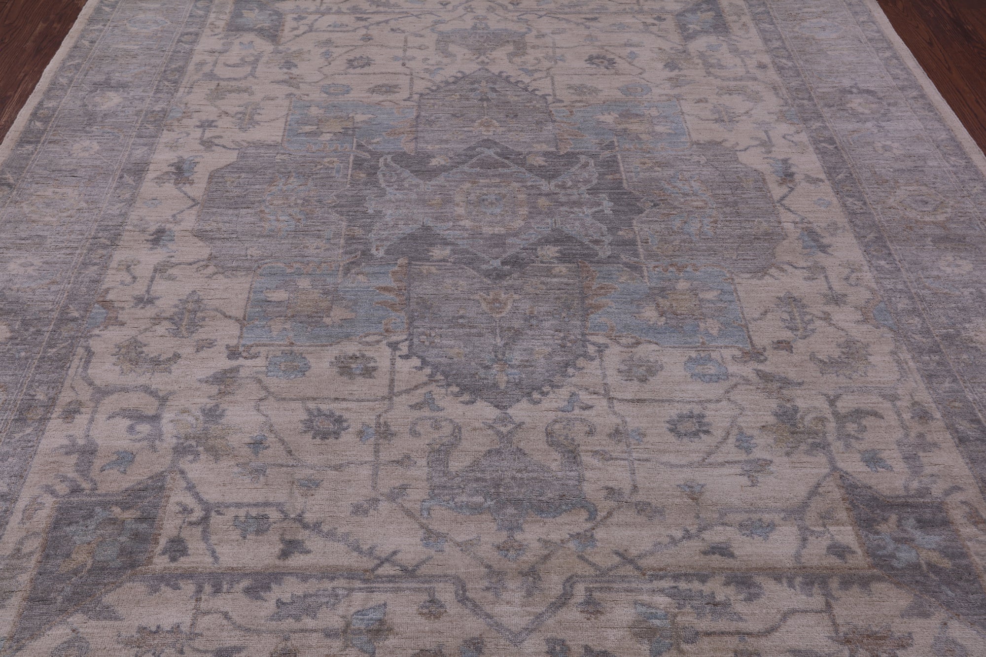 Ivory Persian Fine Serapi Hand Knotted Wool Rug - 8' 1" X 9' 9" - Golden Nile