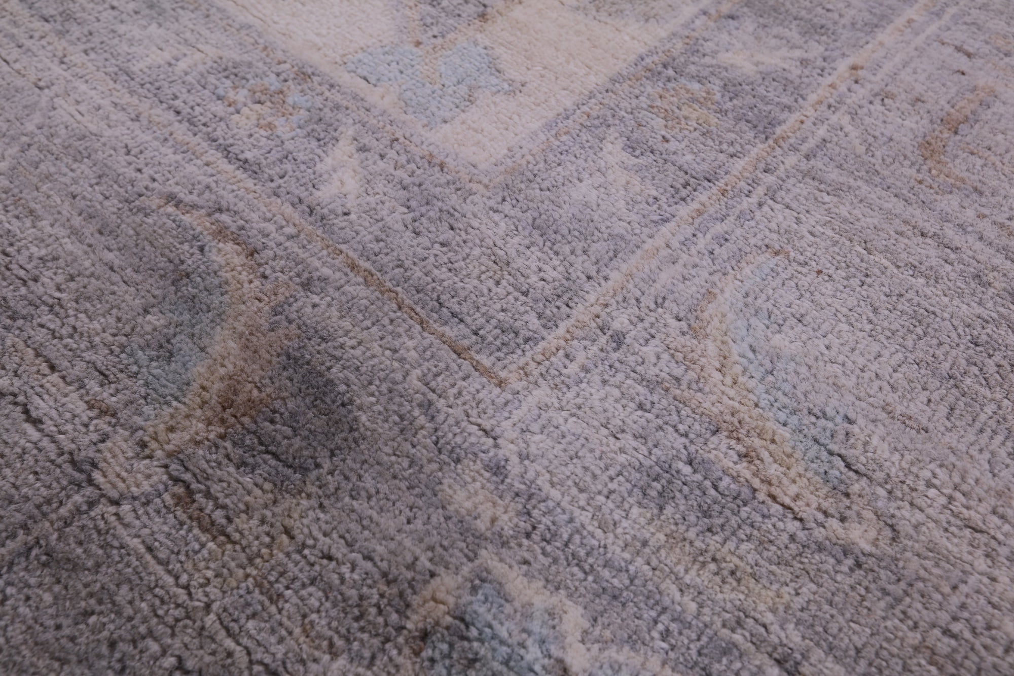 Ivory Persian Fine Serapi Hand Knotted Wool Rug - 8' 1" X 9' 9" - Golden Nile