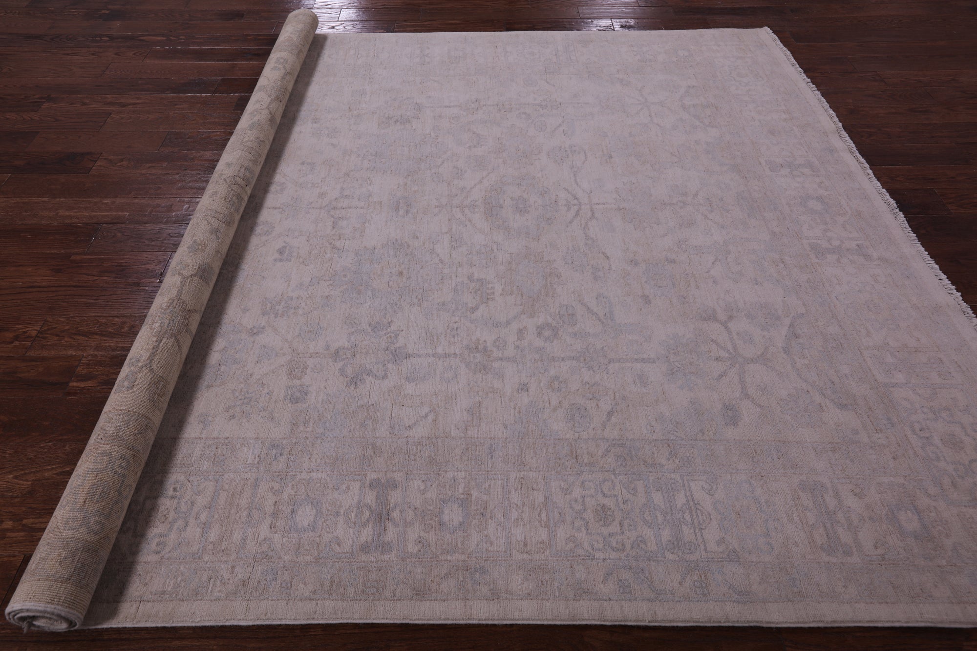 Ivory Turkish Oushak Hand Knotted Wool Rug - 7' 11" X 9' 6" - Golden Nile