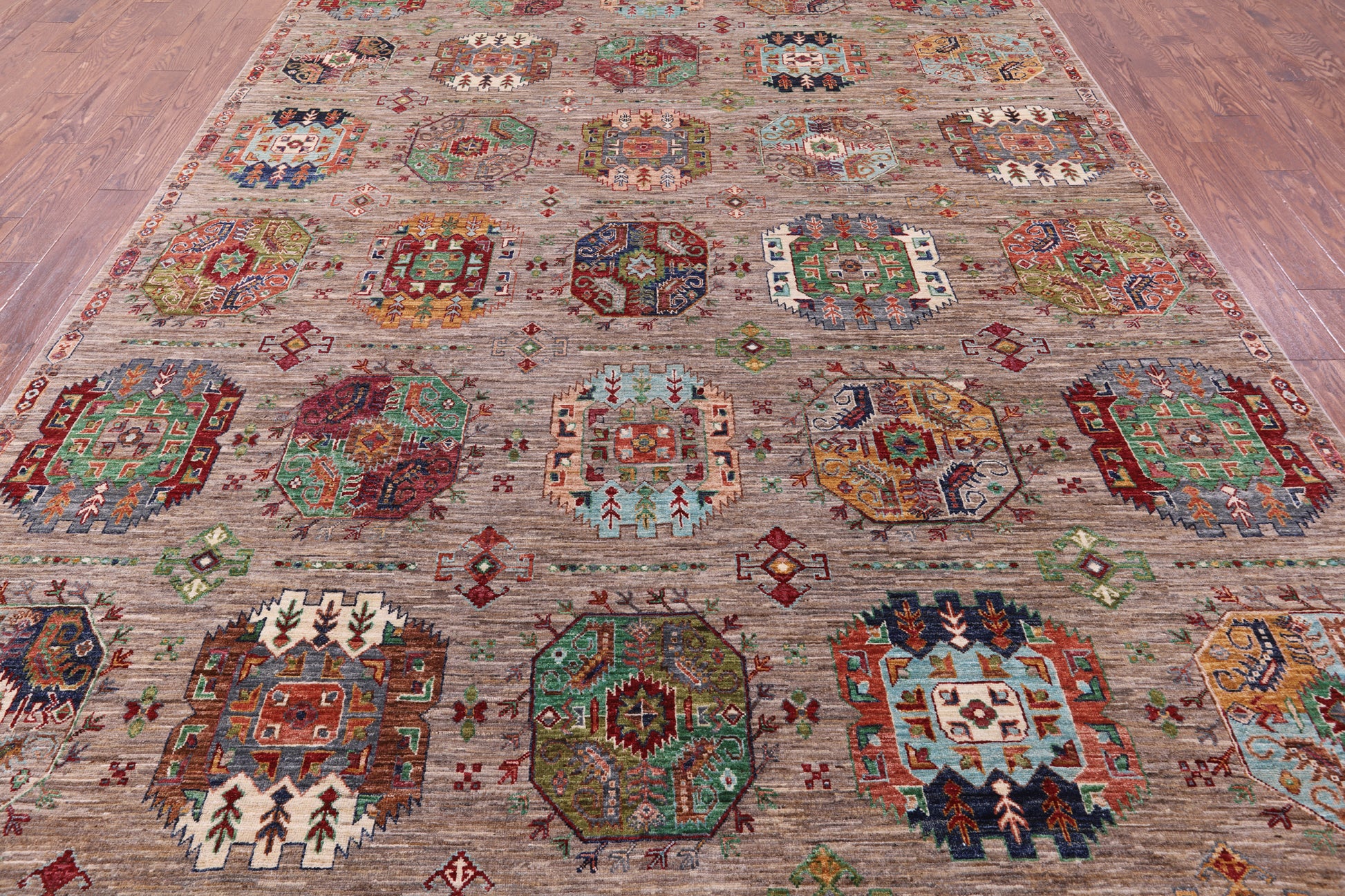 Turkmen Ersari Hand Knotted Wool Rug - 8' 8" X 11' 7" - Golden Nile