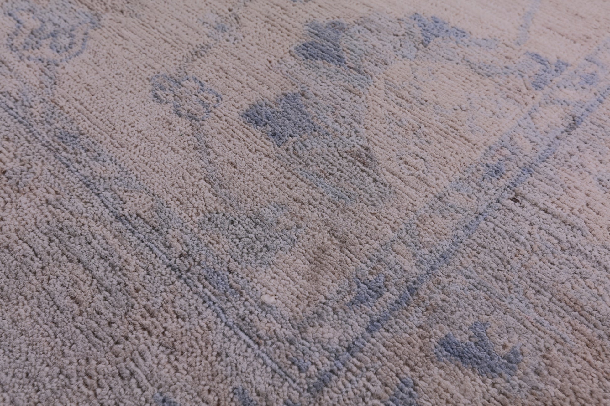 Ivory Turkish Oushak Hand Knotted Wool Rug - 4' 2" X 5' 8" - Golden Nile