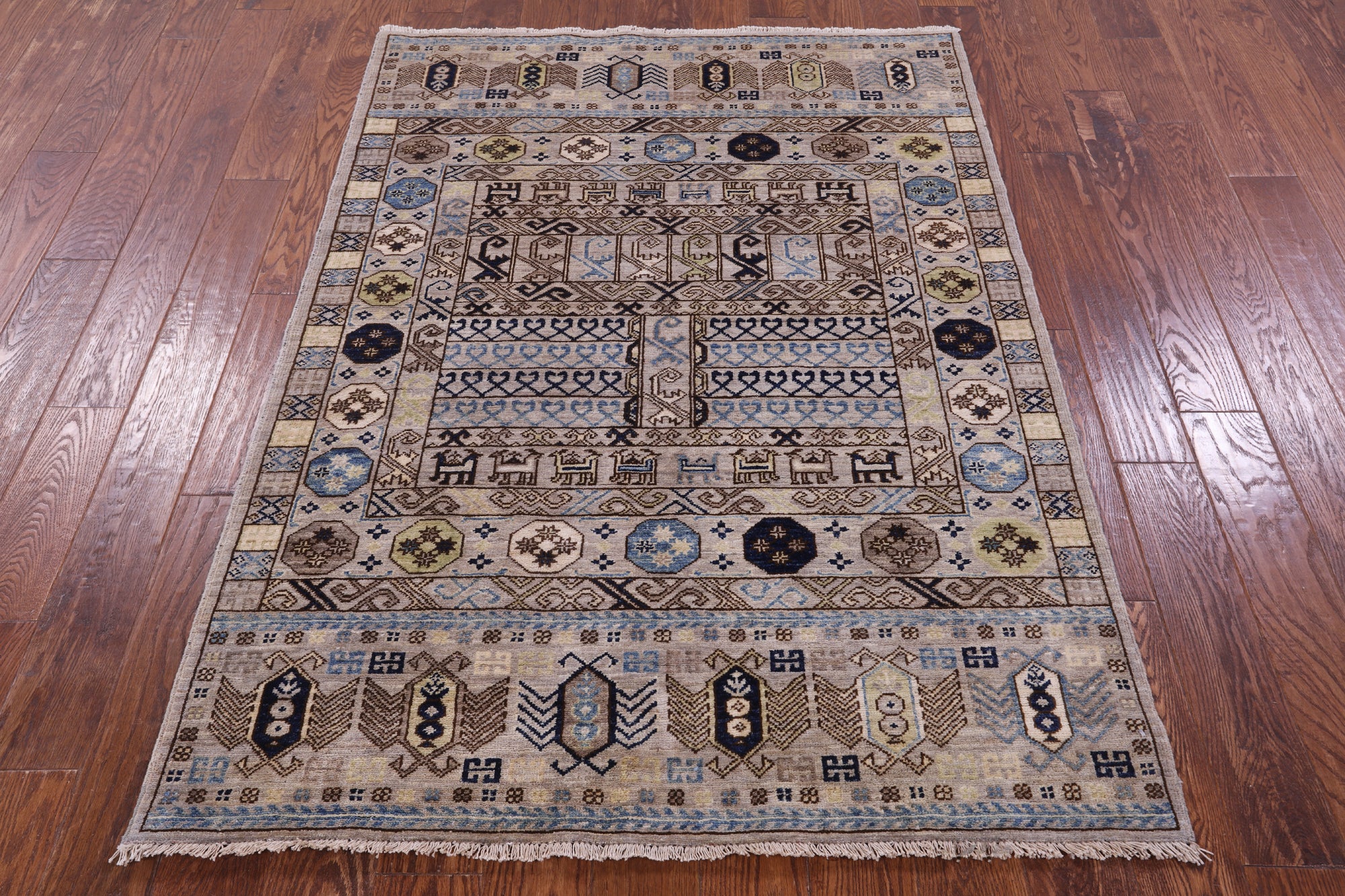 Turkmen Ersari Hand Knotted Wool Rug - 4' 2" X 5' 10" - Golden Nile