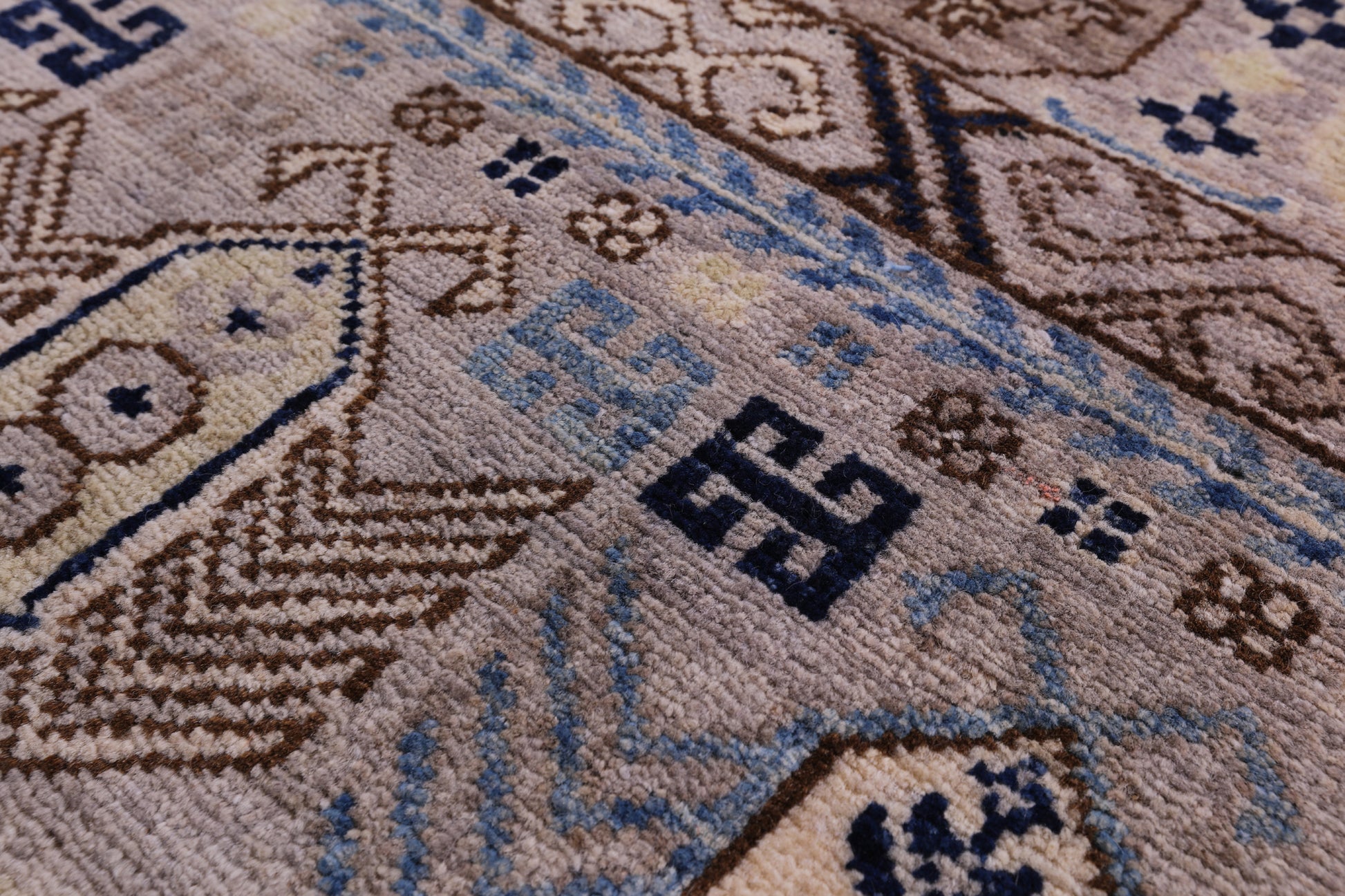 Turkmen Ersari Handmade Wool Runner Rug - 4' 0" X 11' 6" - Golden Nile