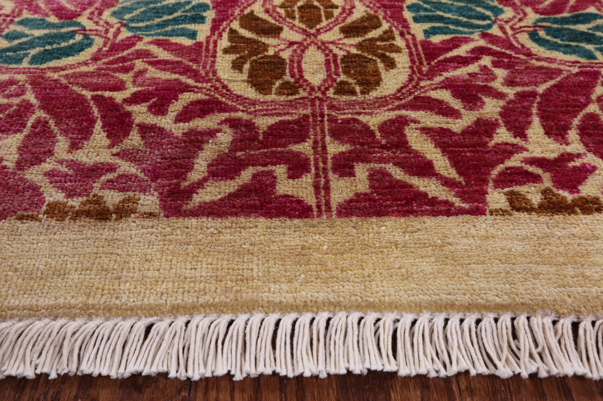 Ivory William Morris Hand Knotted Wool Area Rug - 6' 2" X 8' 8" - Golden Nile
