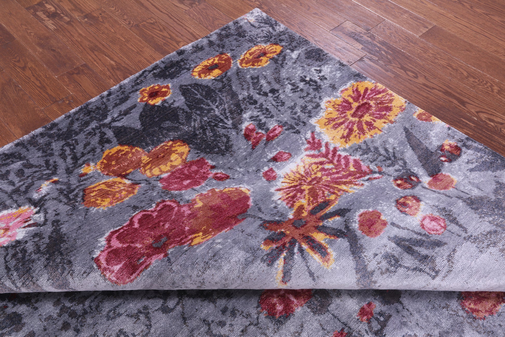 Contemporary Hand Knotted 100% Silk Rug - 8' 0" X 9' 11" - Golden Nile