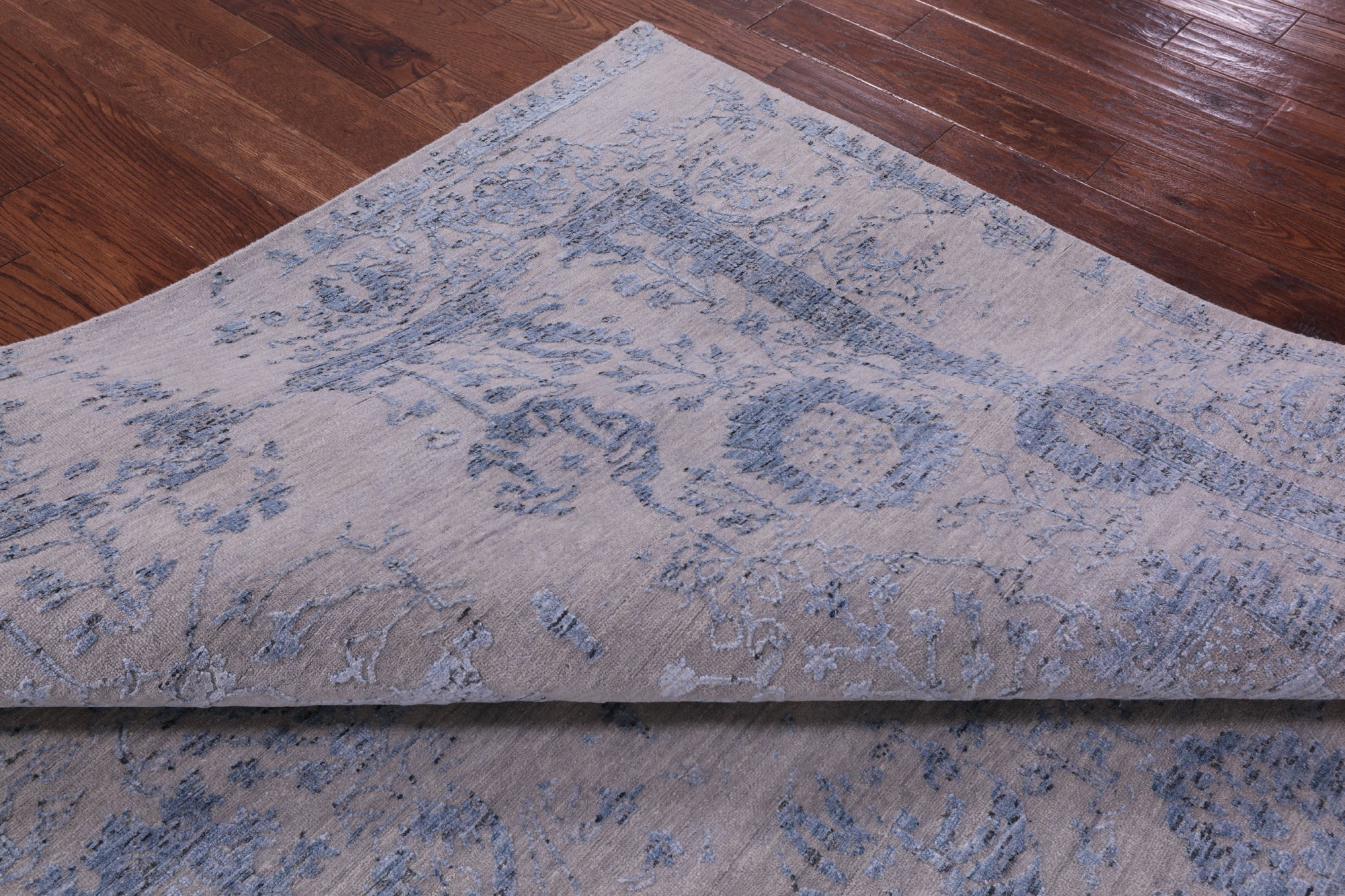 Grey Persian Tabriz Hand Knotted Wool & Silk Rug - 7' 11" X 9' 11" - Golden Nile