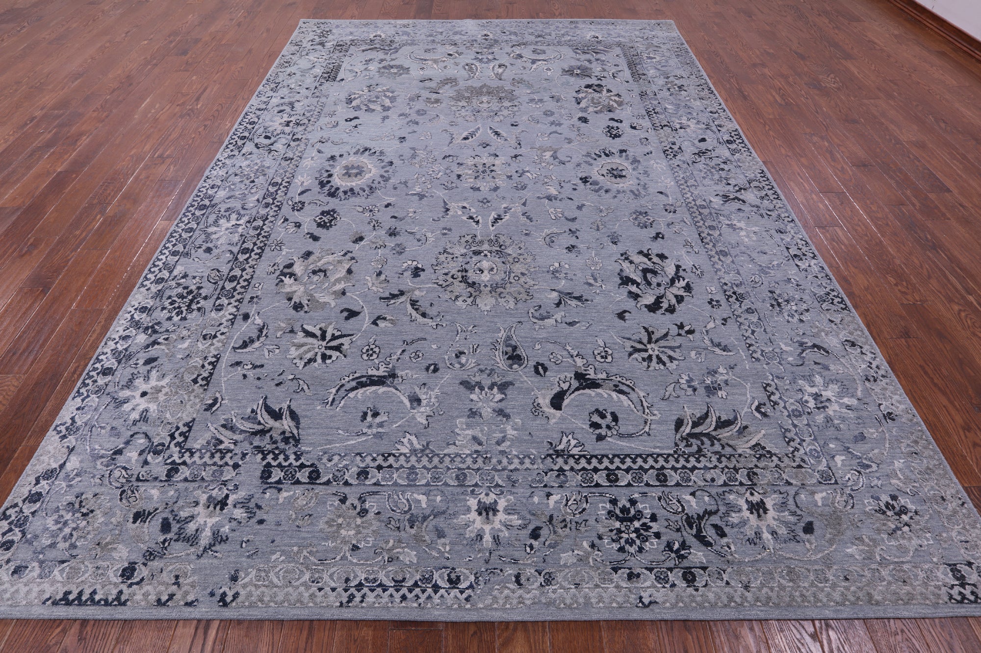 Grey Persian Handmade Wool & Silk Rug - 8' 9" X 12' 1" - Golden Nile