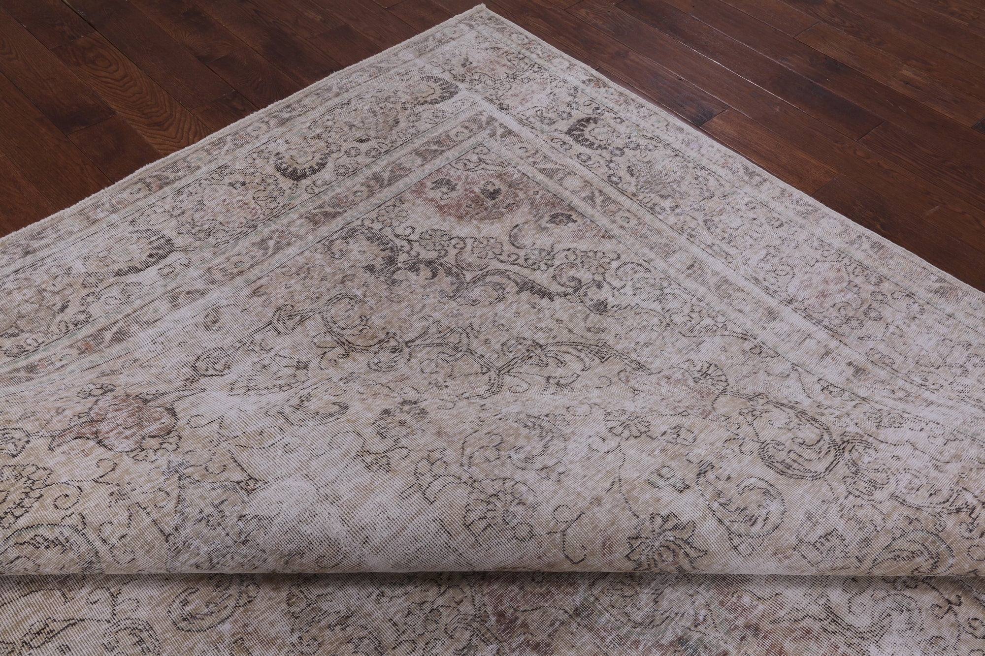 Ivory Persian Vintage White Wash Handmade Wool Area Rug - 9' 5" X 12' 2" - Golden Nile