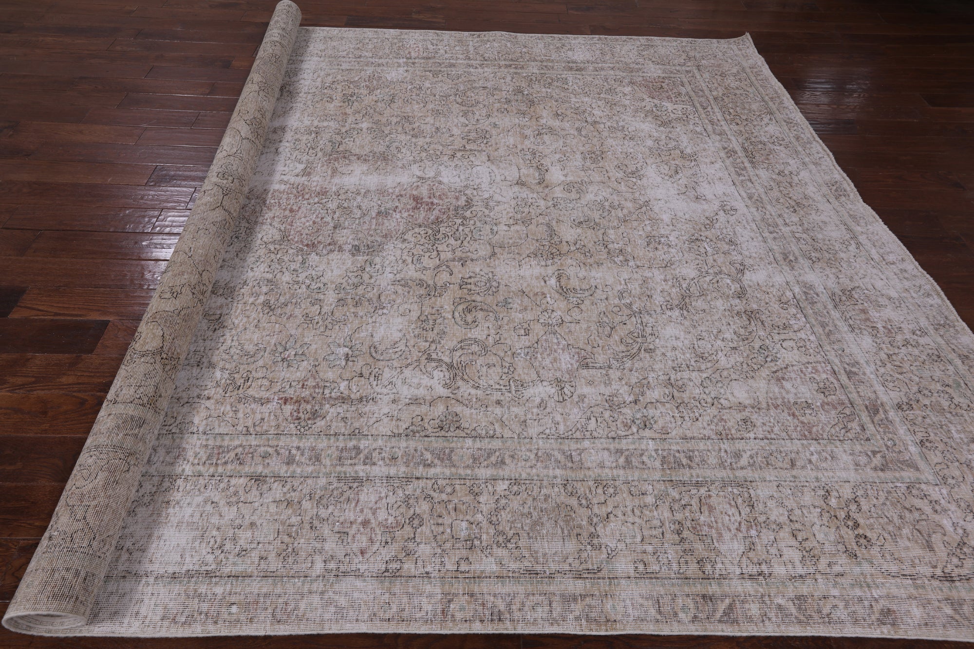 Ivory Persian Vintage White Wash Handmade Wool Area Rug - 9' 5" X 12' 2" - Golden Nile