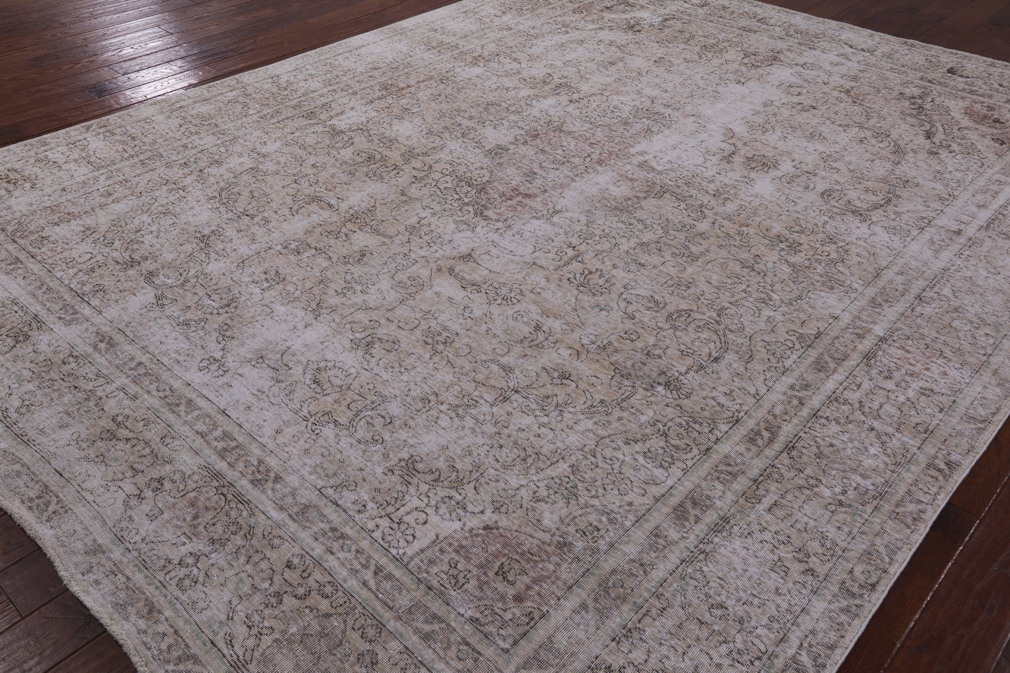 Ivory Persian Vintage White Wash Handmade Wool Area Rug - 9' 5" X 12' 2" - Golden Nile