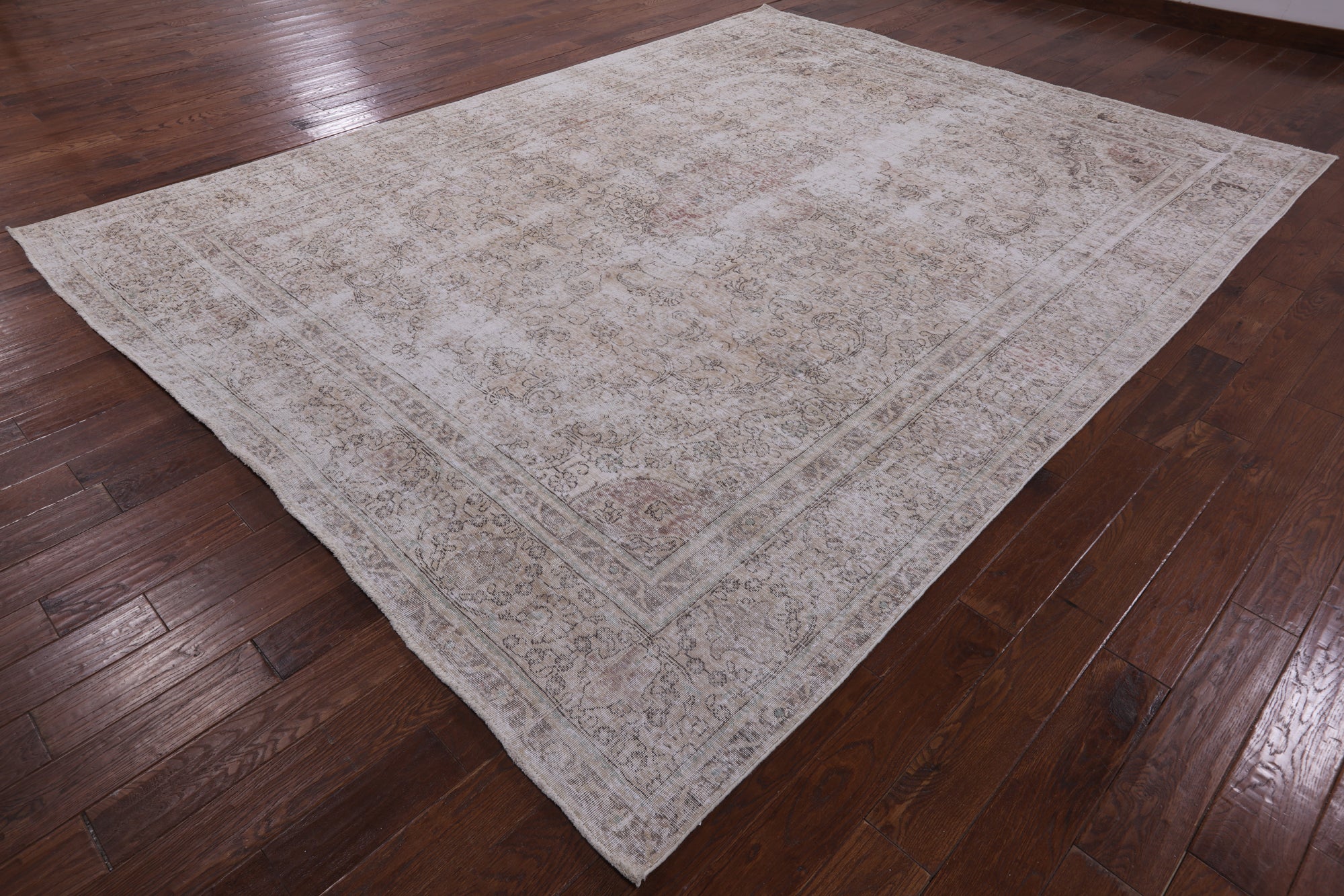 Ivory Persian Vintage White Wash Handmade Wool Area Rug - 9' 5" X 12' 2" - Golden Nile