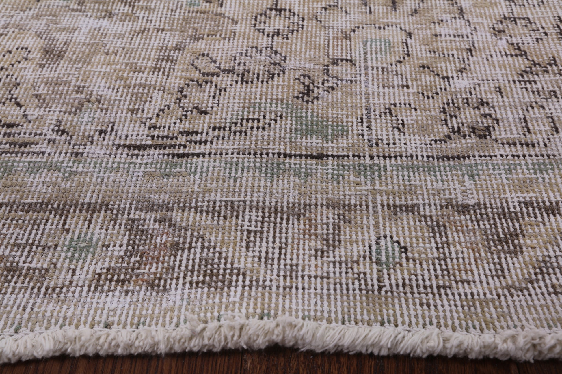Ivory Persian Vintage White Wash Handmade Wool Area Rug - 9' 5" X 12' 2" - Golden Nile