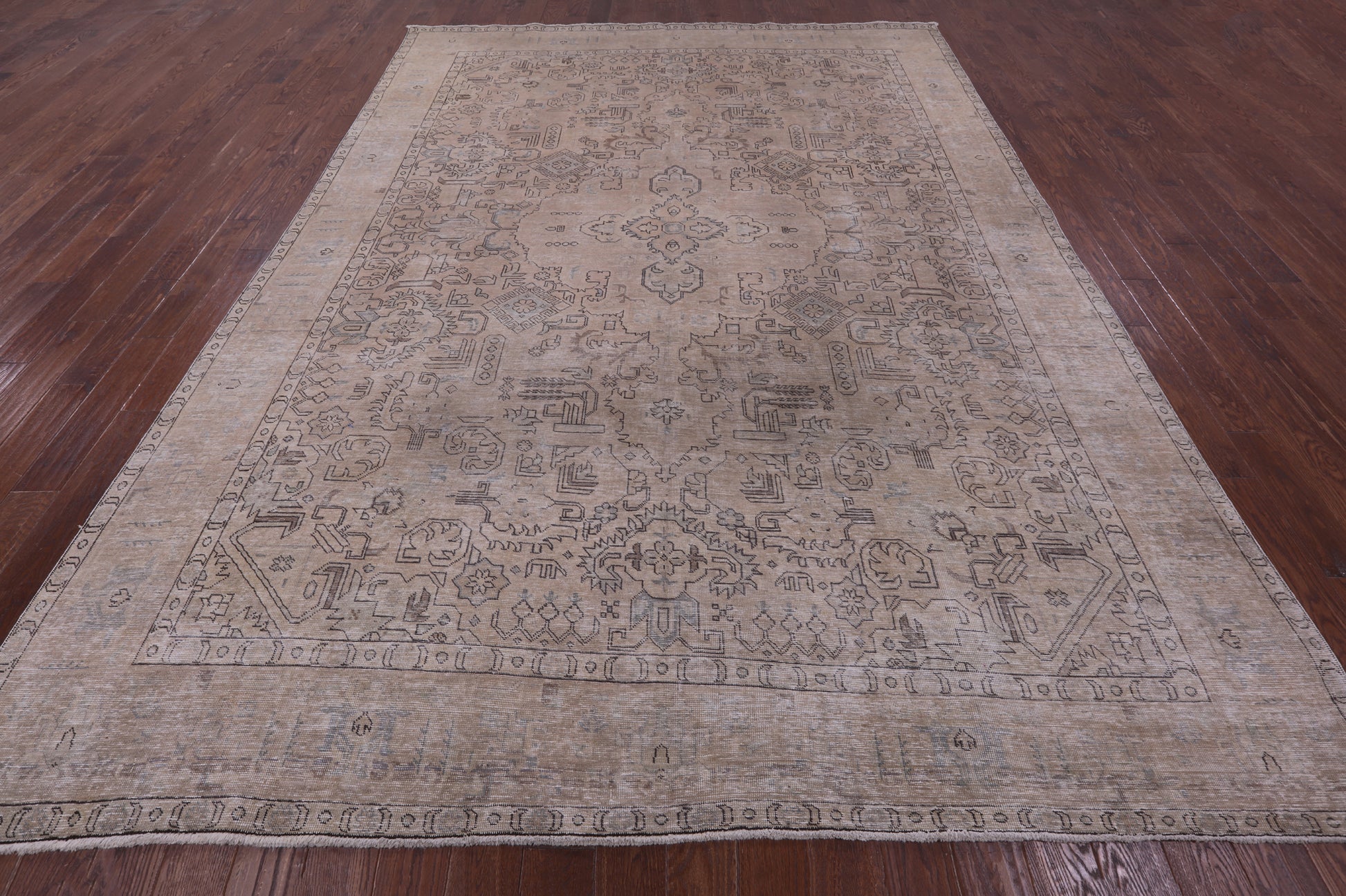 Ivory Persian Vintage White Wash Hand Knotted Wool Rug - 9' 5" X 12' 10" - Golden Nile
