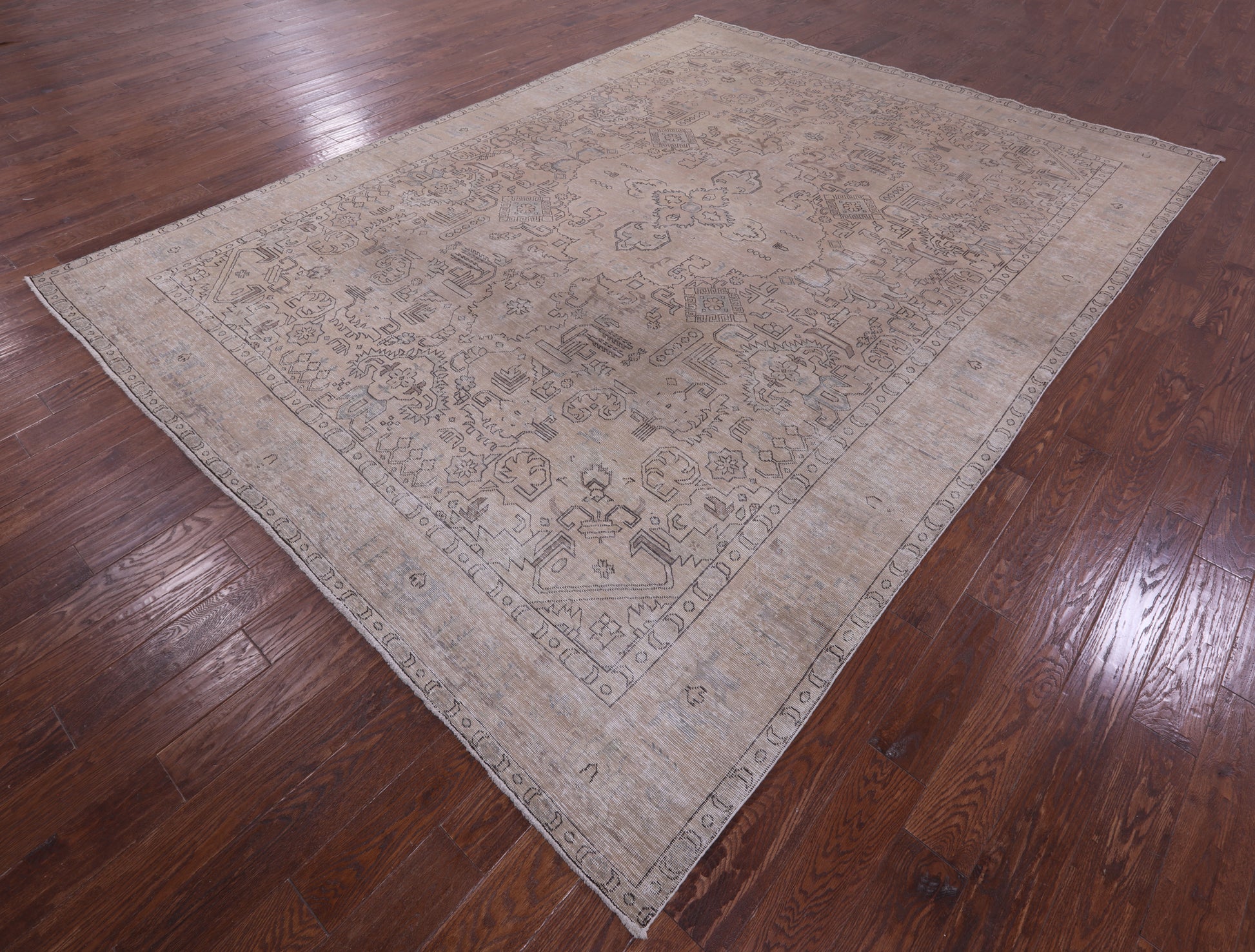 Ivory Persian Vintage White Wash Hand Knotted Wool Rug - 9' 5" X 12' 10" - Golden Nile
