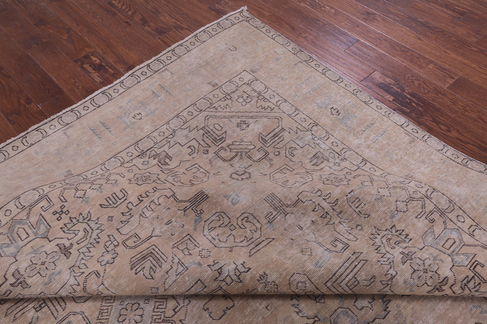Ivory Persian Vintage White Wash Hand Knotted Wool Rug - 9' 5" X 12' 10" - Golden Nile