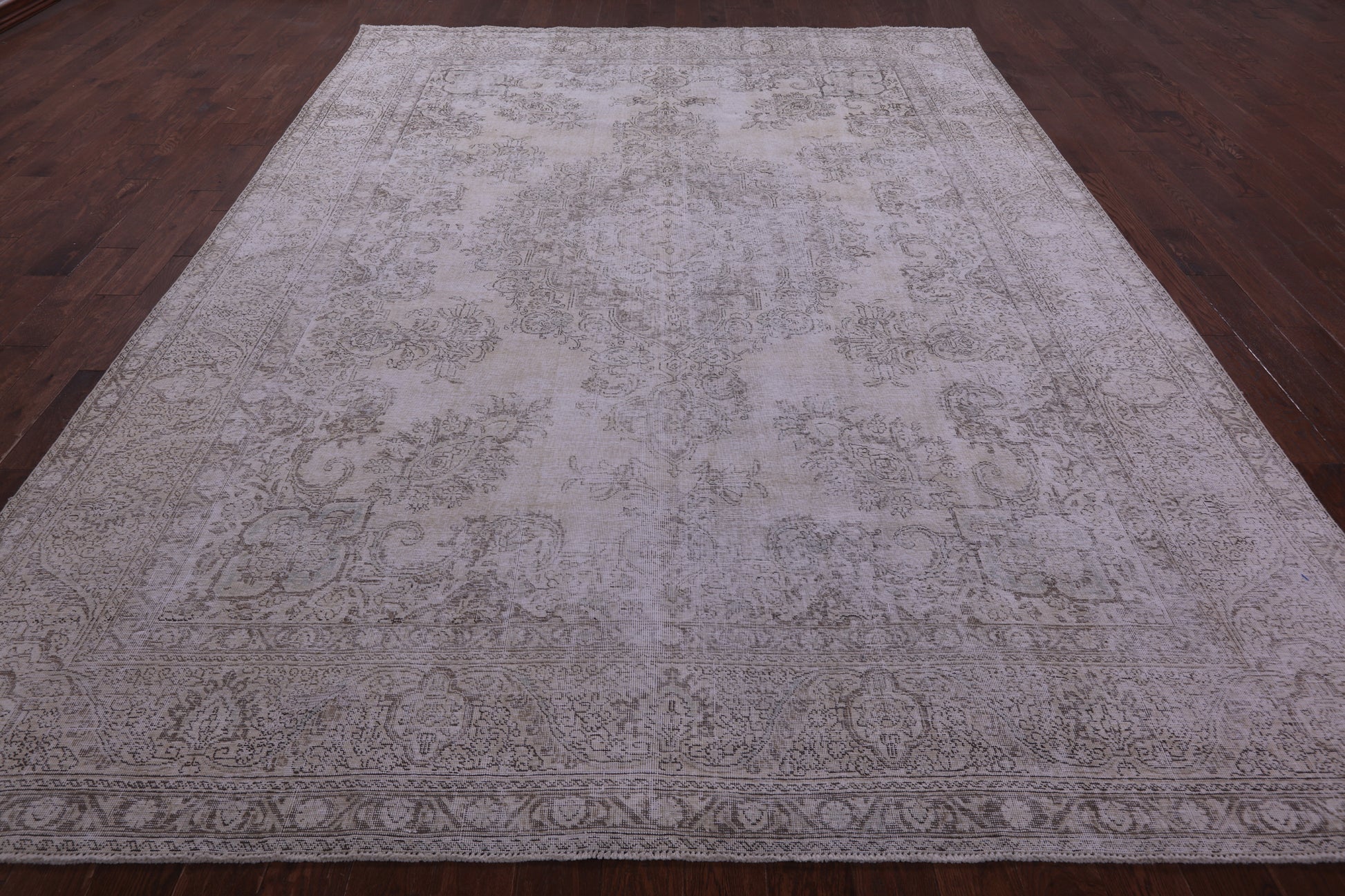 Ivory Persian Vintage White Wash Handmade Wool Rug - 9' 7" X 12' 8" - Golden Nile