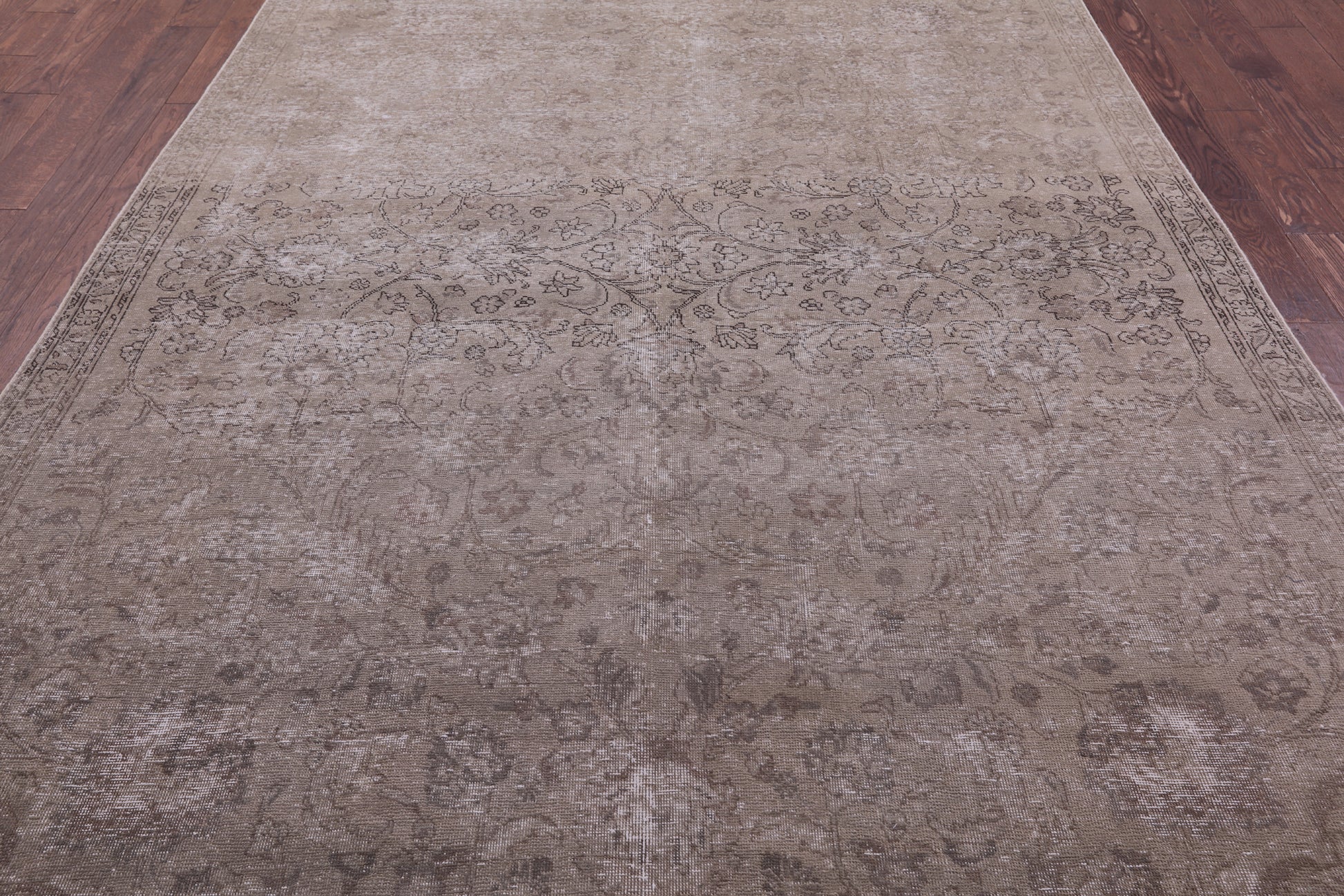 Persian Vintage White Wash Hand Knotted Wool Rug - 7' 5" X 10' 6" - Golden Nile