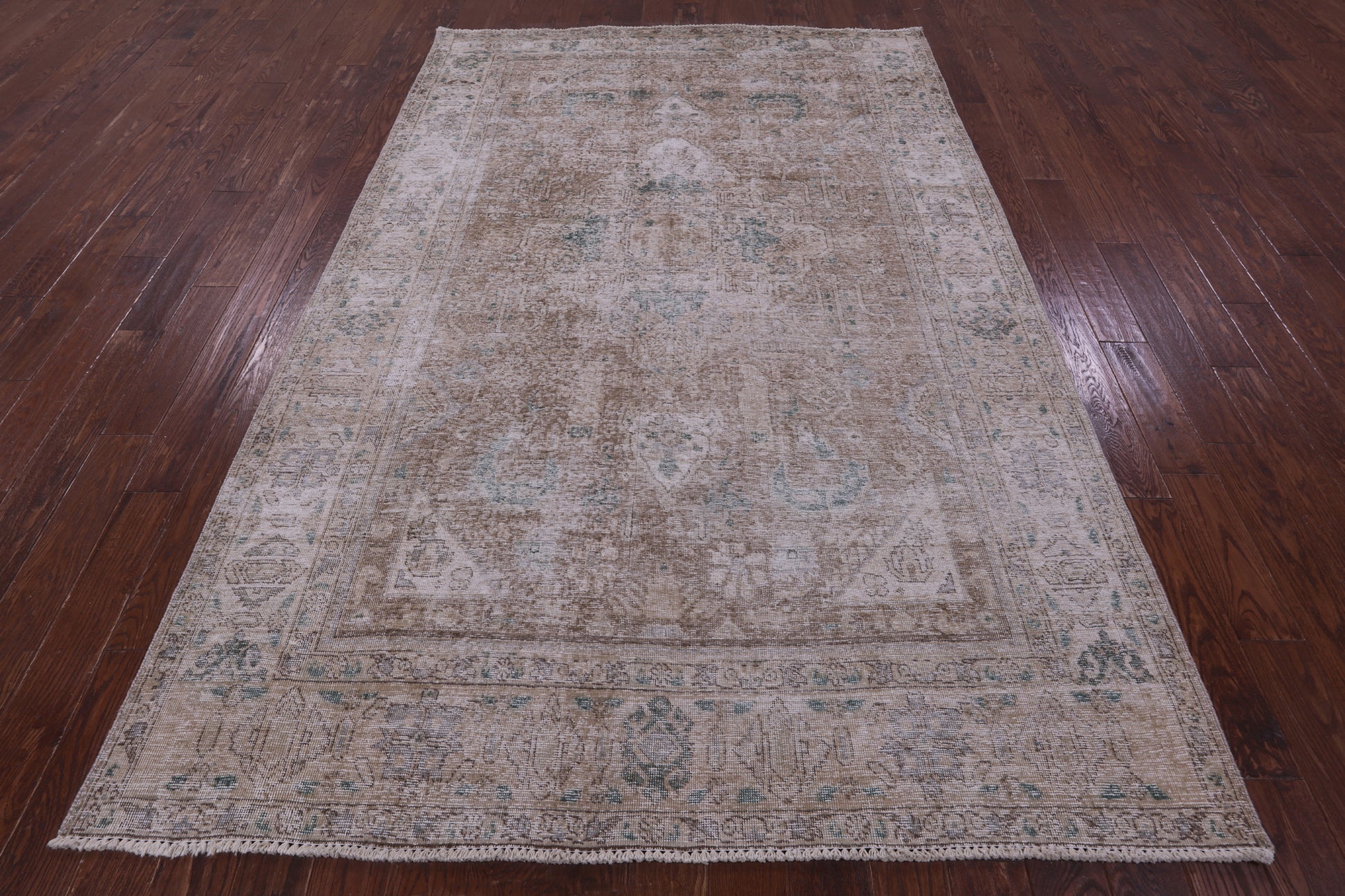 Persian Vintage White Wash Hand Knotted Wool Rug - 6' 6" X 9' 9" - Golden Nile