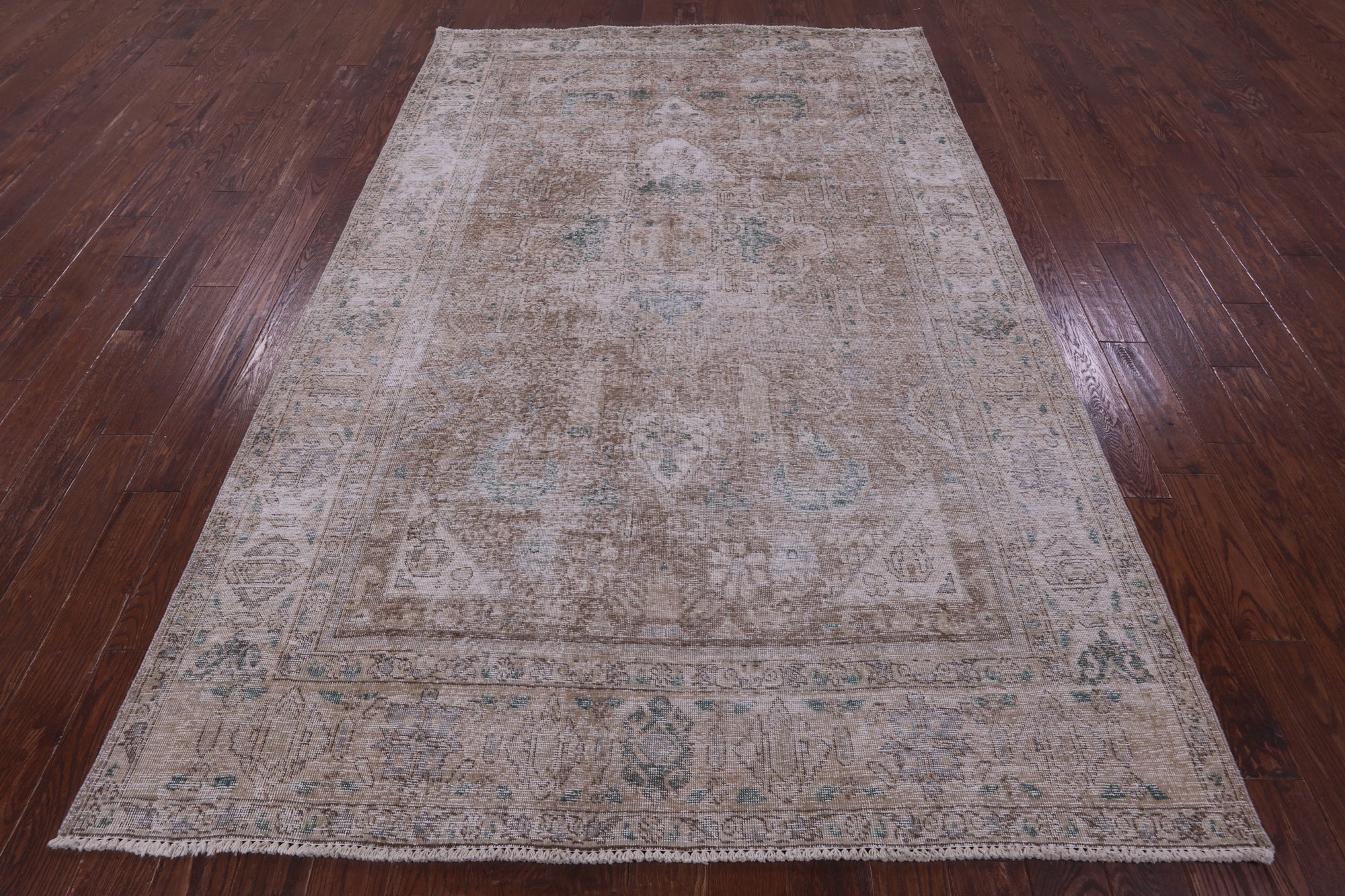 Persian Vintage White Wash Hand Knotted Wool Rug - 6' 6" X 9' 9" - Golden Nile