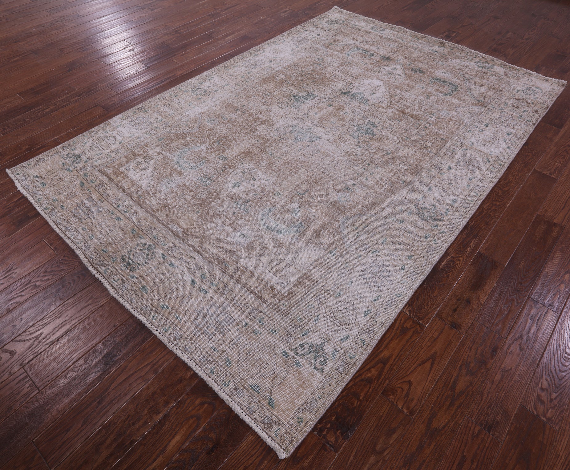 Persian Vintage White Wash Hand Knotted Wool Rug - 6' 6" X 9' 9" - Golden Nile