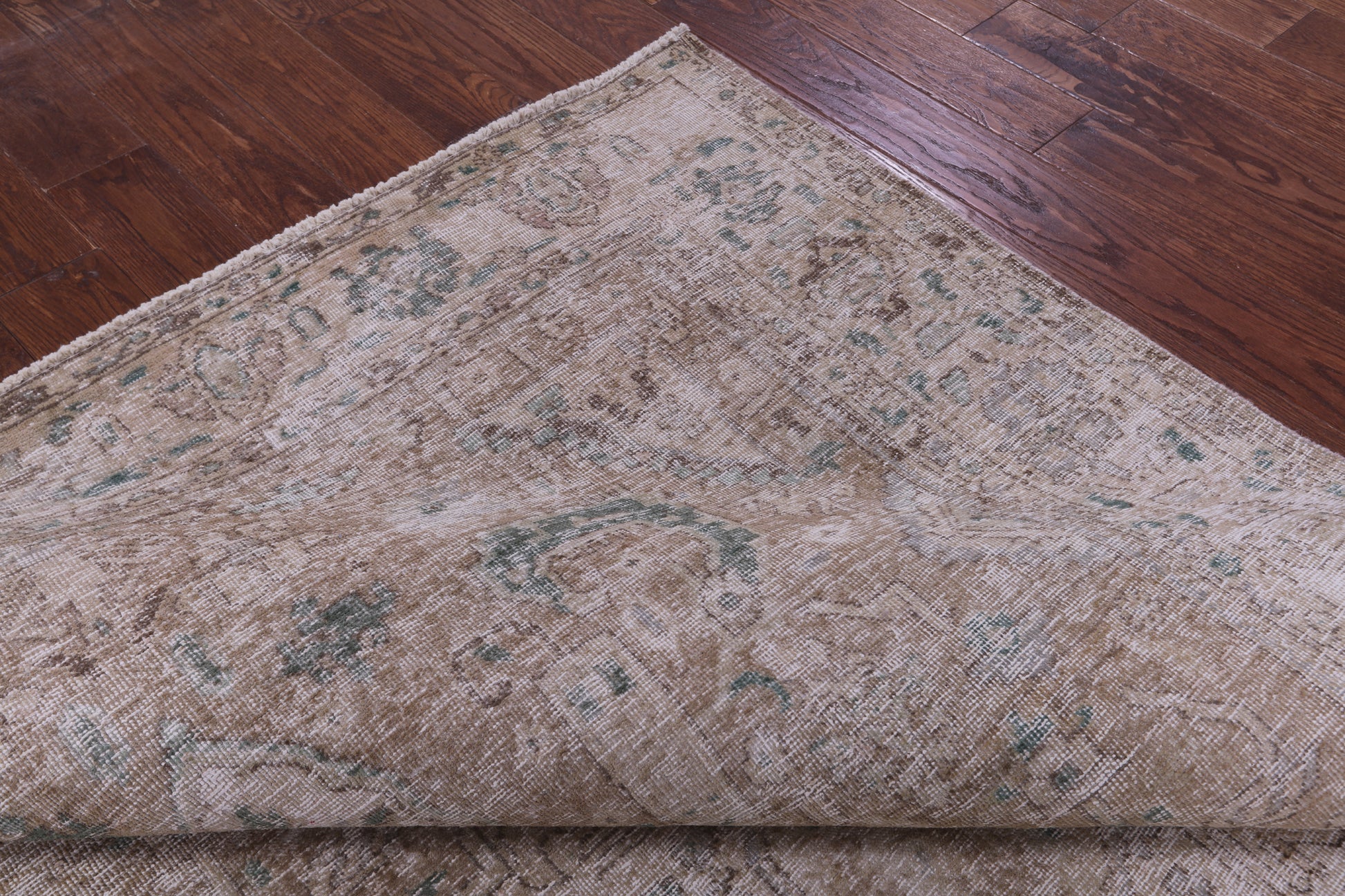 Persian Vintage White Wash Hand Knotted Wool Rug - 6' 6" X 9' 9" - Golden Nile