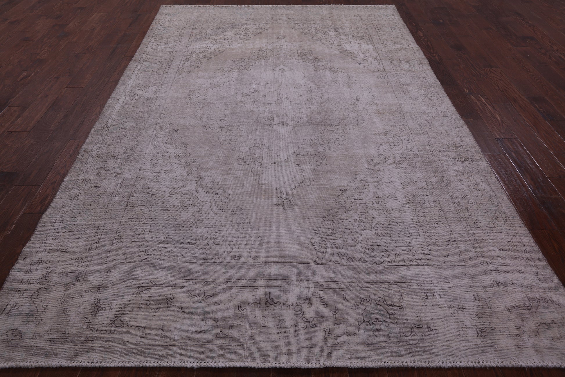 Ivory Persian Vintage White Wash Handmade Wool Rug - 7' 4" X 10' 9" - Golden Nile