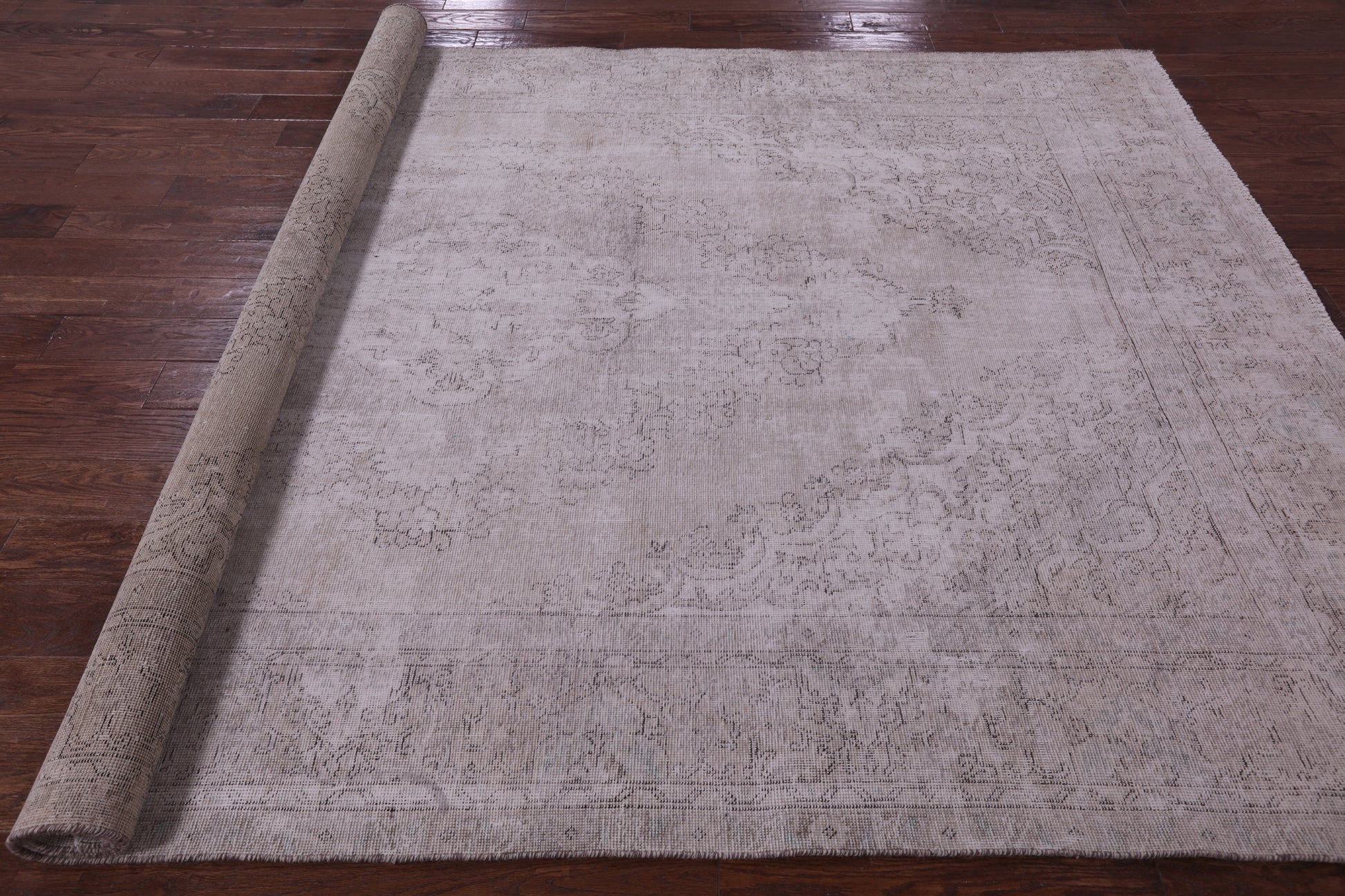 Ivory Persian Vintage White Wash Handmade Wool Rug - 7' 4" X 10' 9" - Golden Nile