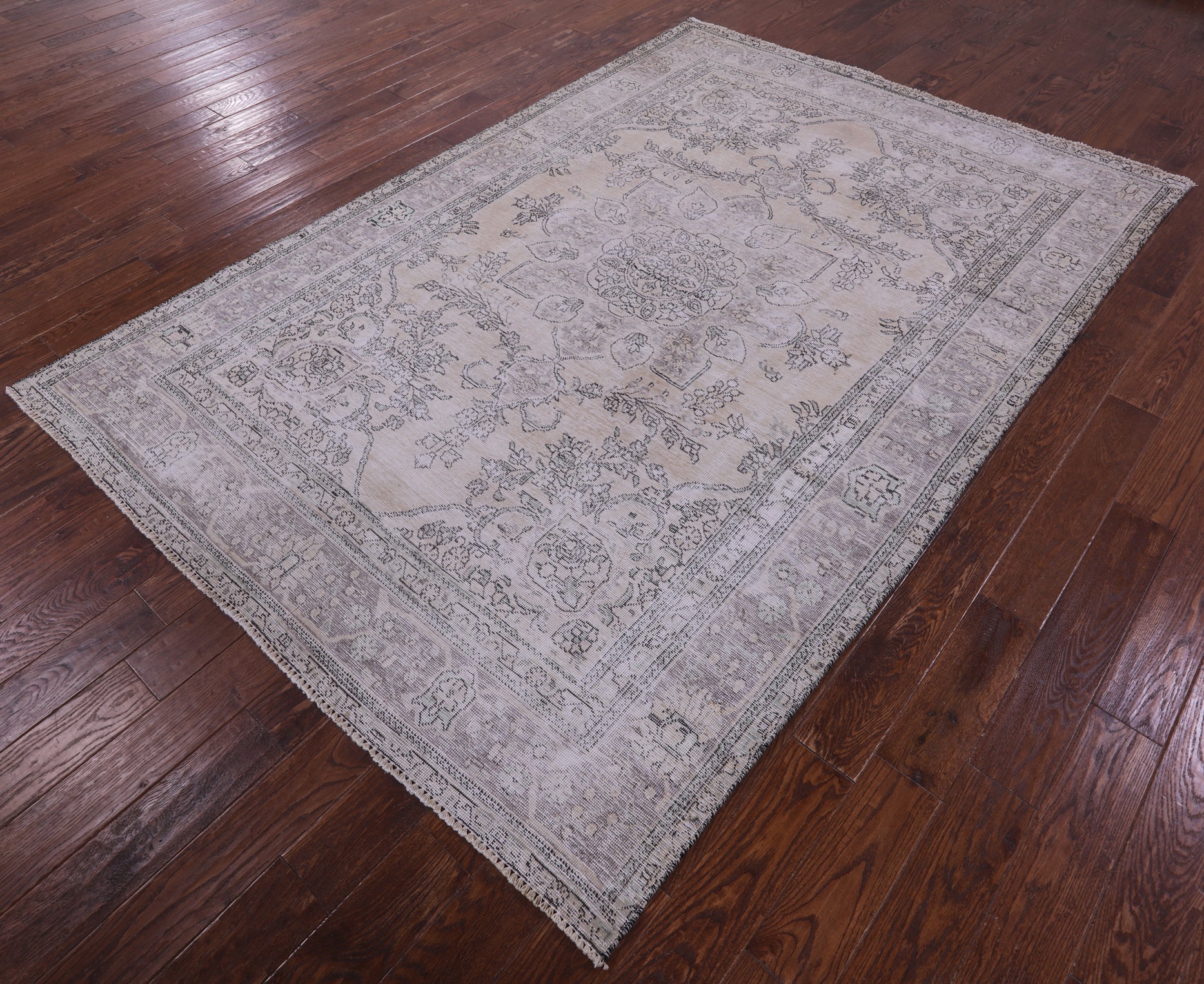 Ivory Persian Vintage White Wash Handmade Wool Rug - 6' 4" X 9' 4" - Golden Nile
