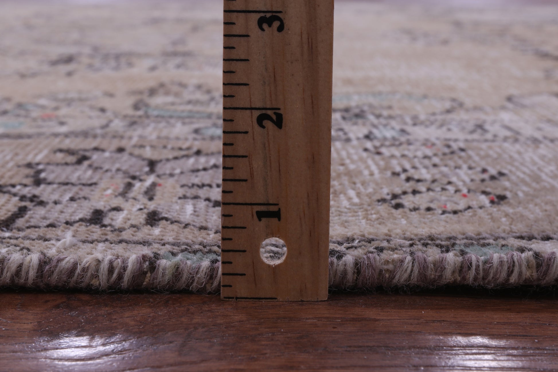 Ivory Persian Vintage White Wash Hand Knotted Wool Rug - 6' 0" X 9' 4" - Golden Nile