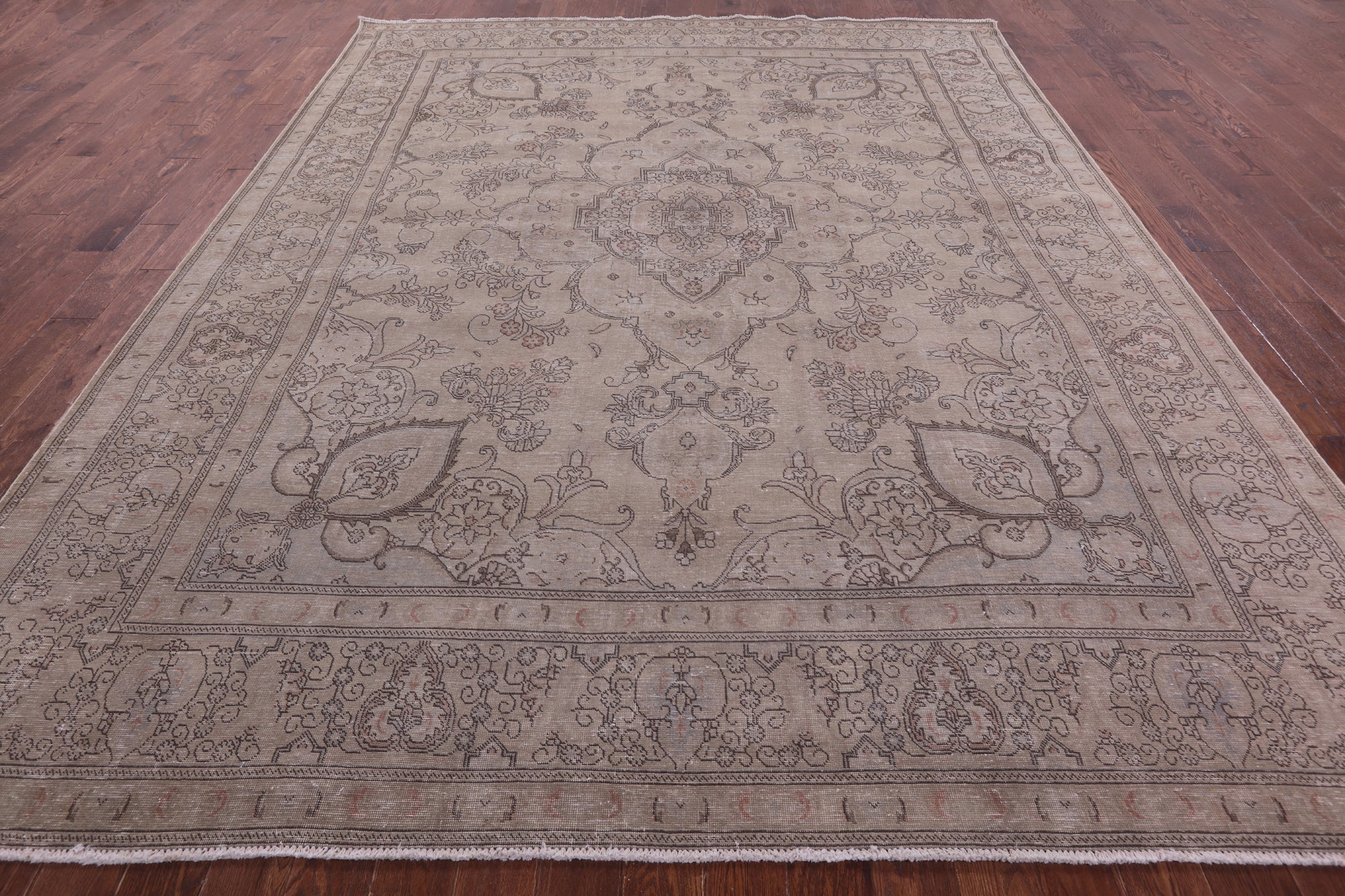 Persian Vintage White Wash Hand Knotted Wool Rug - 9' 10" X 12' 6" - Golden Nile