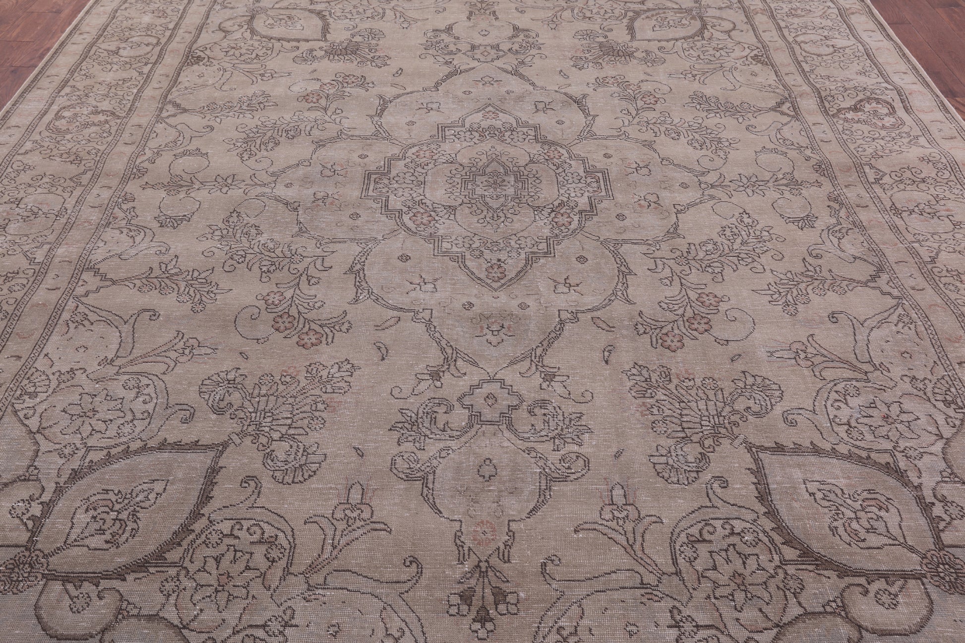 Persian Vintage White Wash Hand Knotted Wool Rug - 9' 10" X 12' 6" - Golden Nile