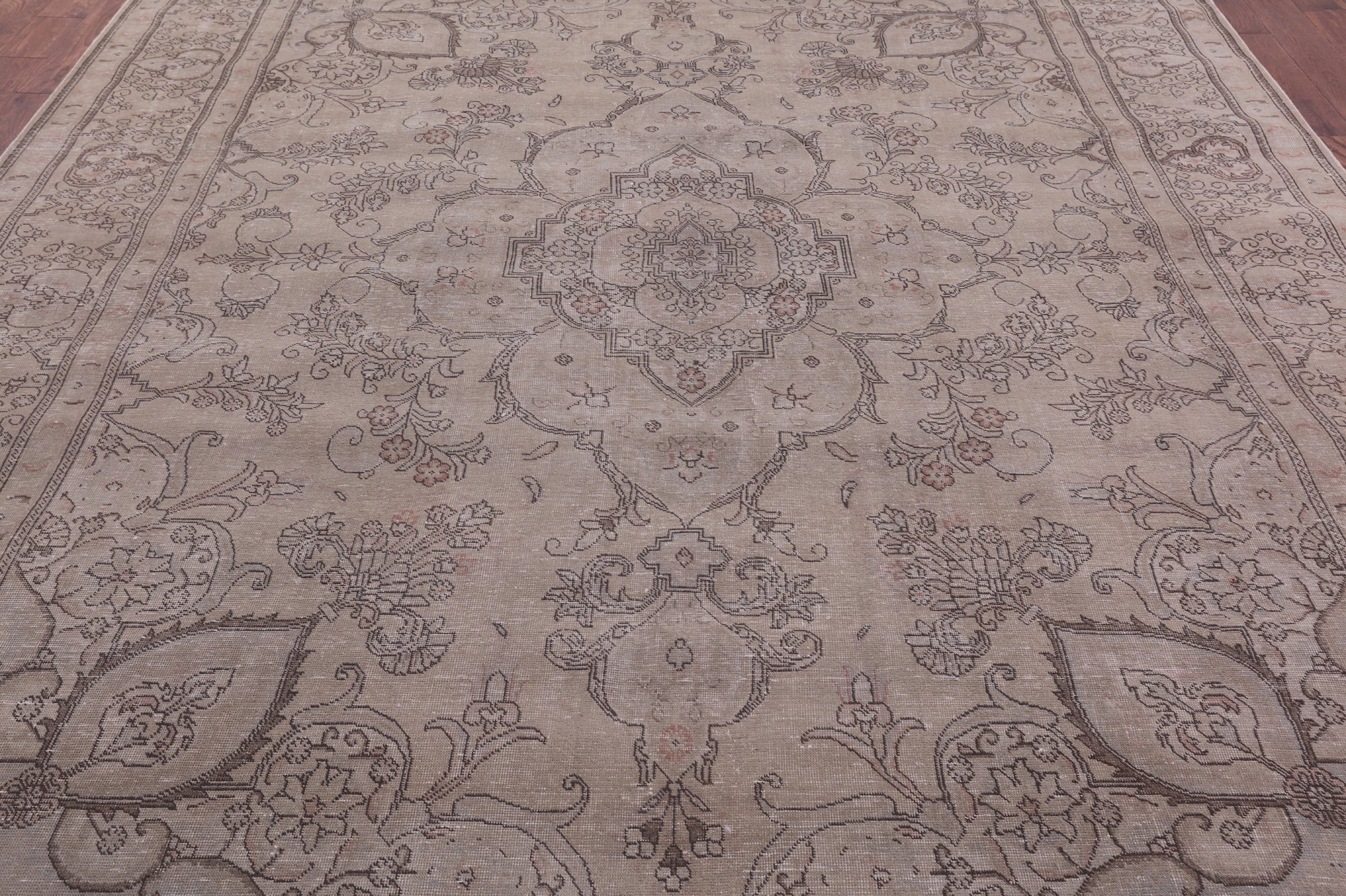 Persian Vintage White Wash Hand Knotted Wool Rug - 9' 10" X 12' 6" - Golden Nile