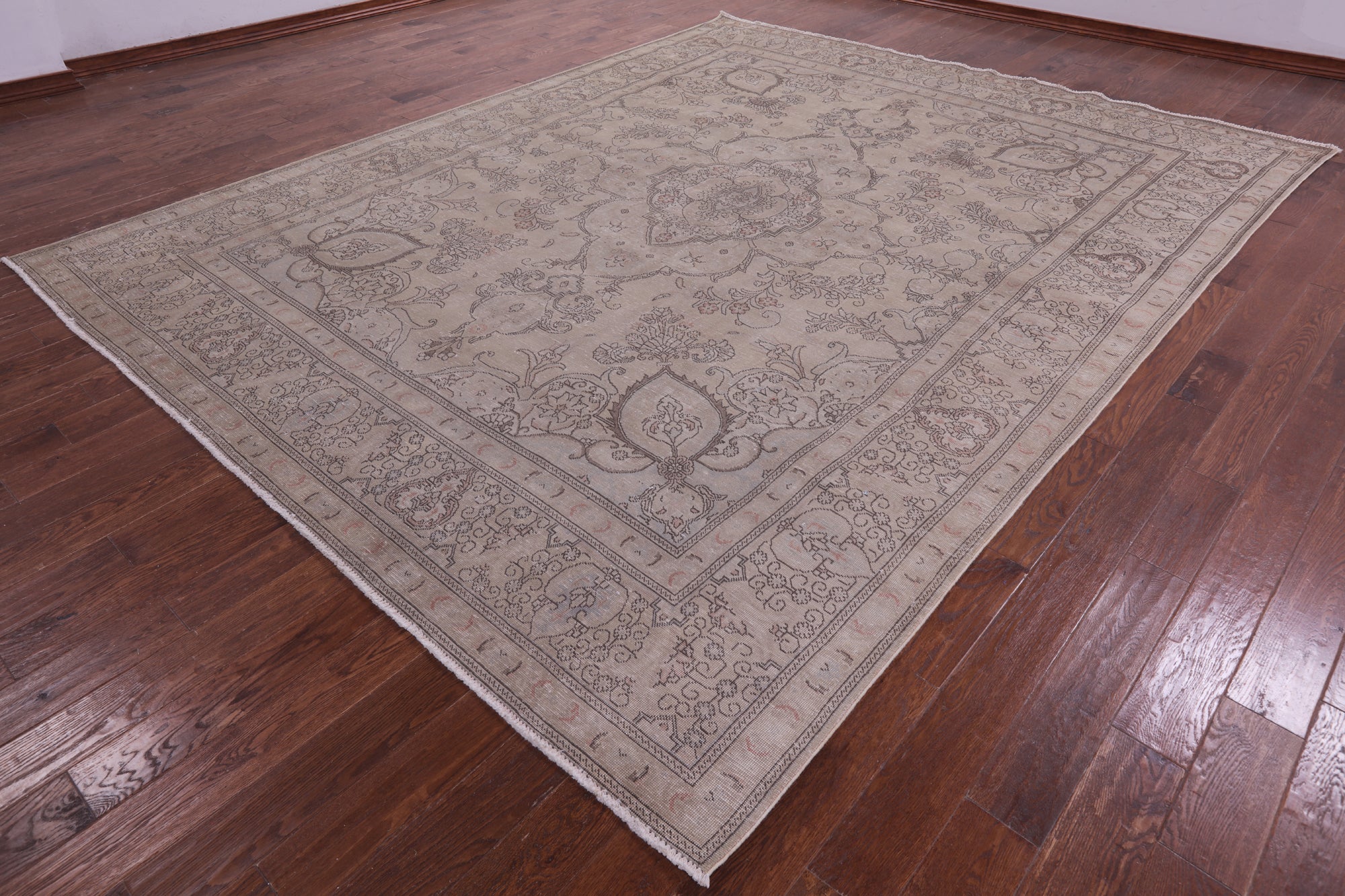 Persian Vintage White Wash Hand Knotted Wool Rug - 9' 10" X 12' 6" - Golden Nile