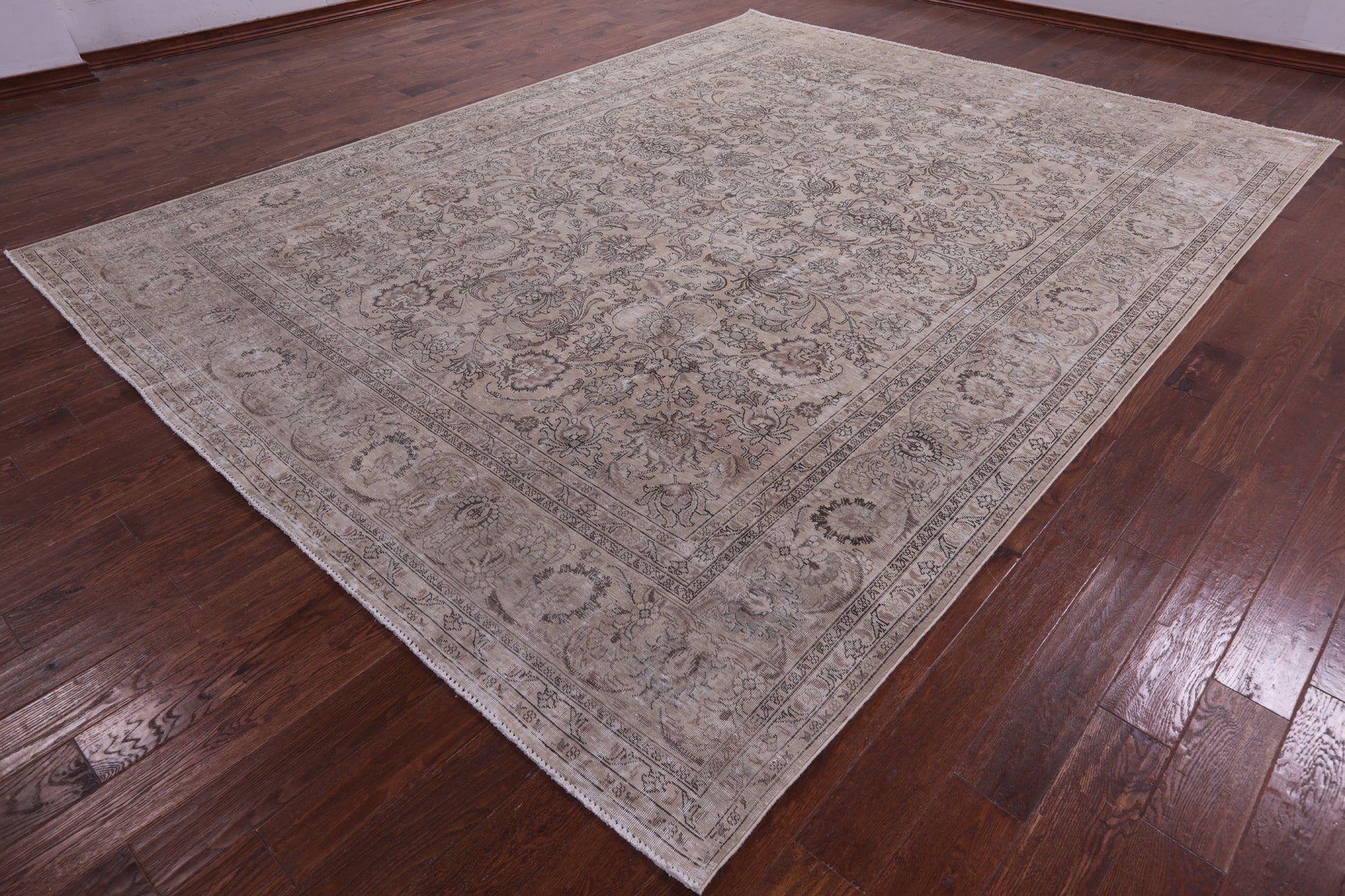 Ivory Persian Vintage White Wash Hand-Knotted Wool Rug - 9' 10" X 12' 10 - Golden Nile