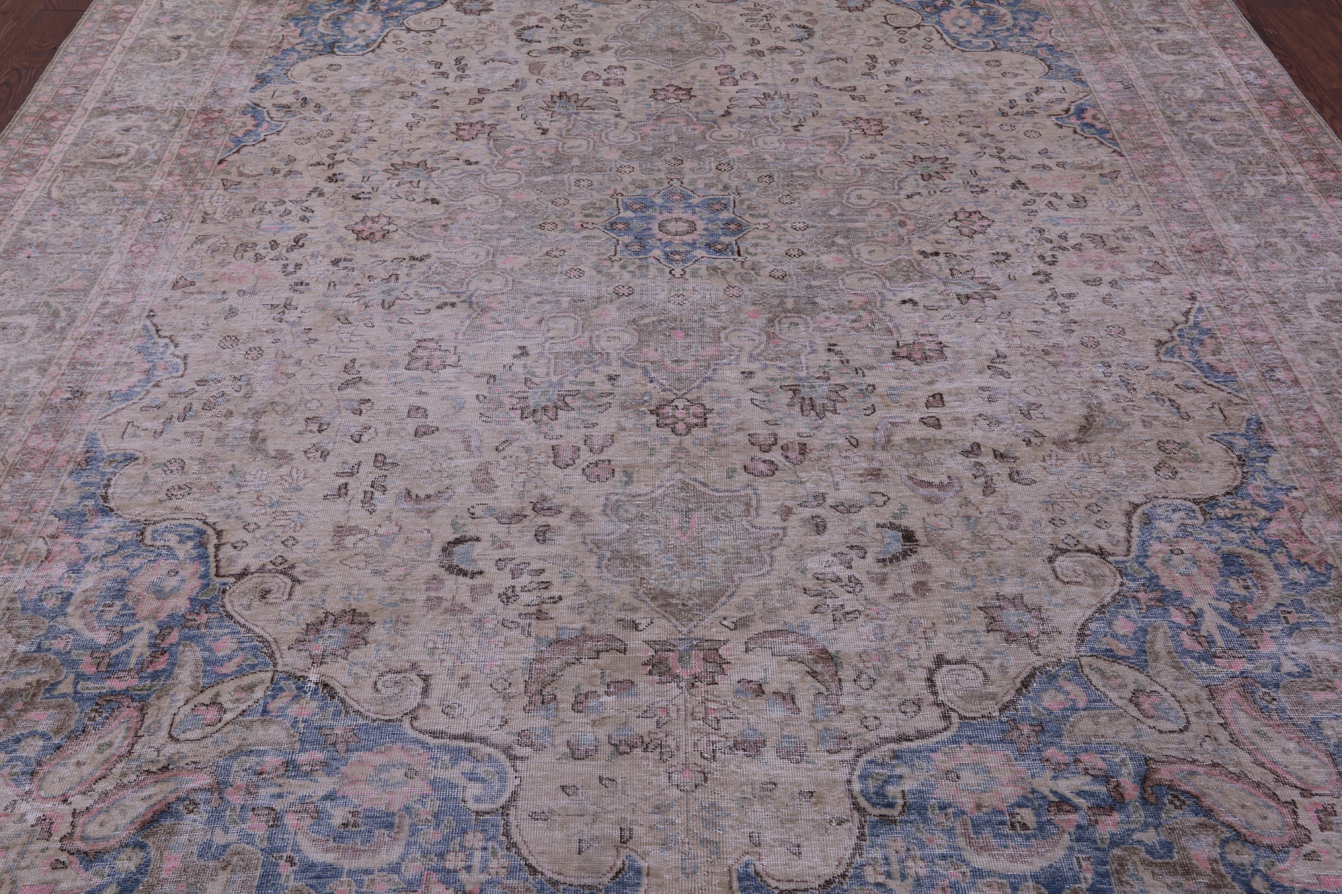 Ivory Persian Vintage White Wash Hand Knotted Wool Rug - 9' 6" X 12' 7" - Golden Nile