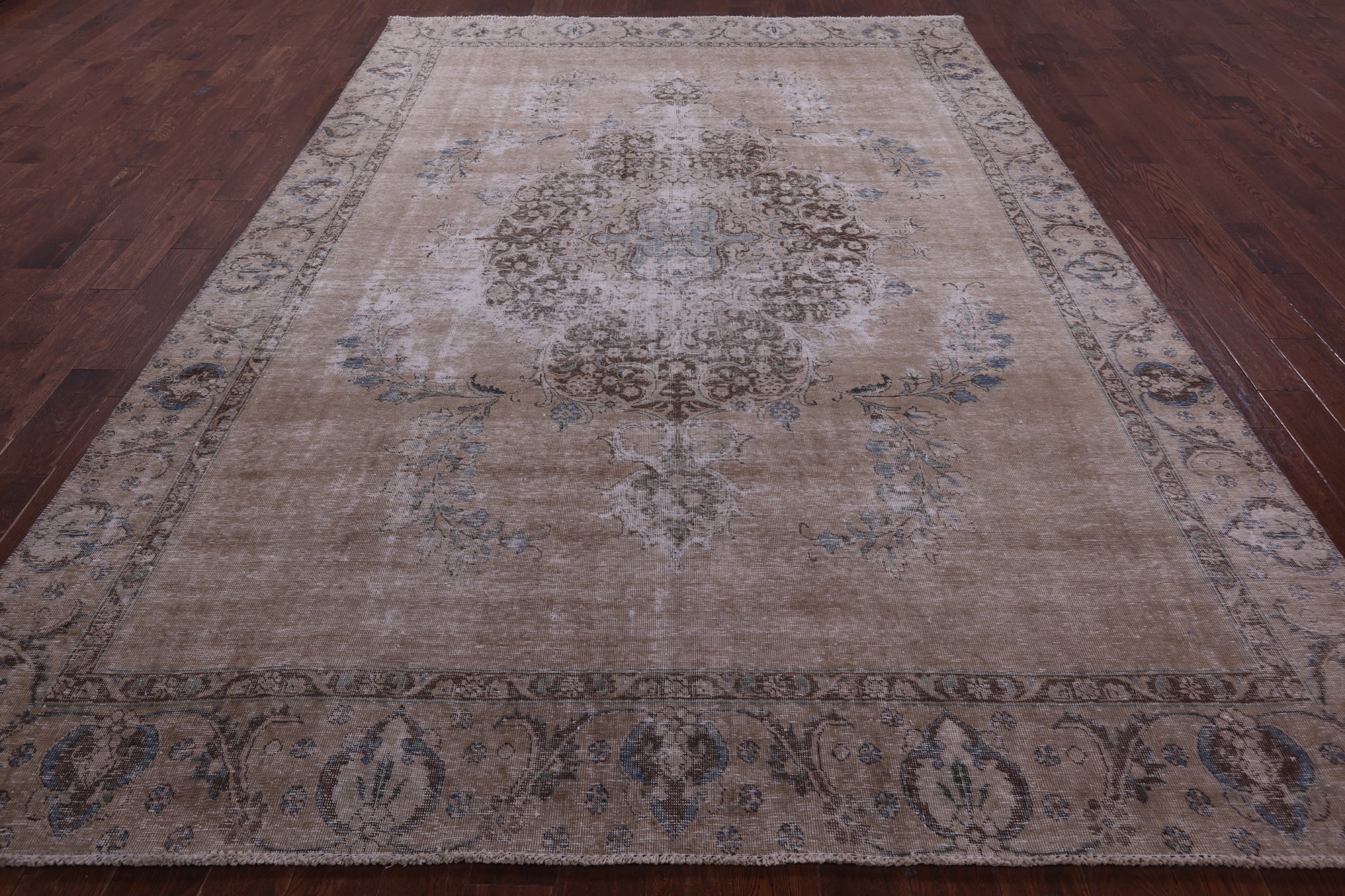 Persian Vintage White Wash Hand Knotted Wool Rug - 8' 5" X 11' 10" - Golden Nile