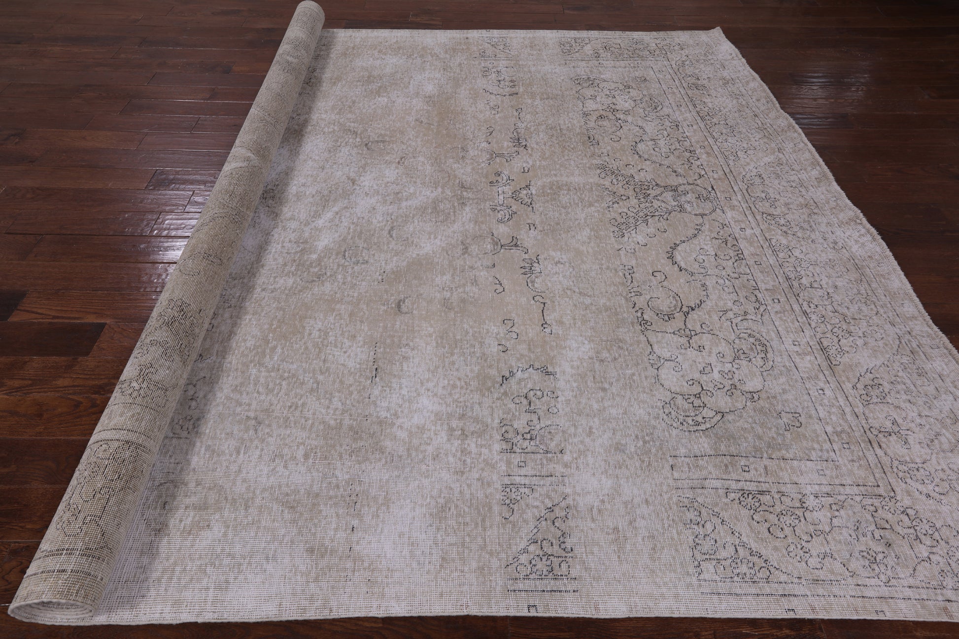 Persian Vintage White Wash Hand Knotted Wool Area Rug - 9' 5" X 12' 6" - Golden Nile