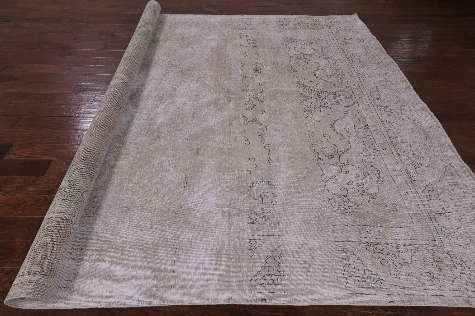 Persian Vintage White Wash Hand Knotted Wool Area Rug - 9' 5" X 12' 6" - Golden Nile