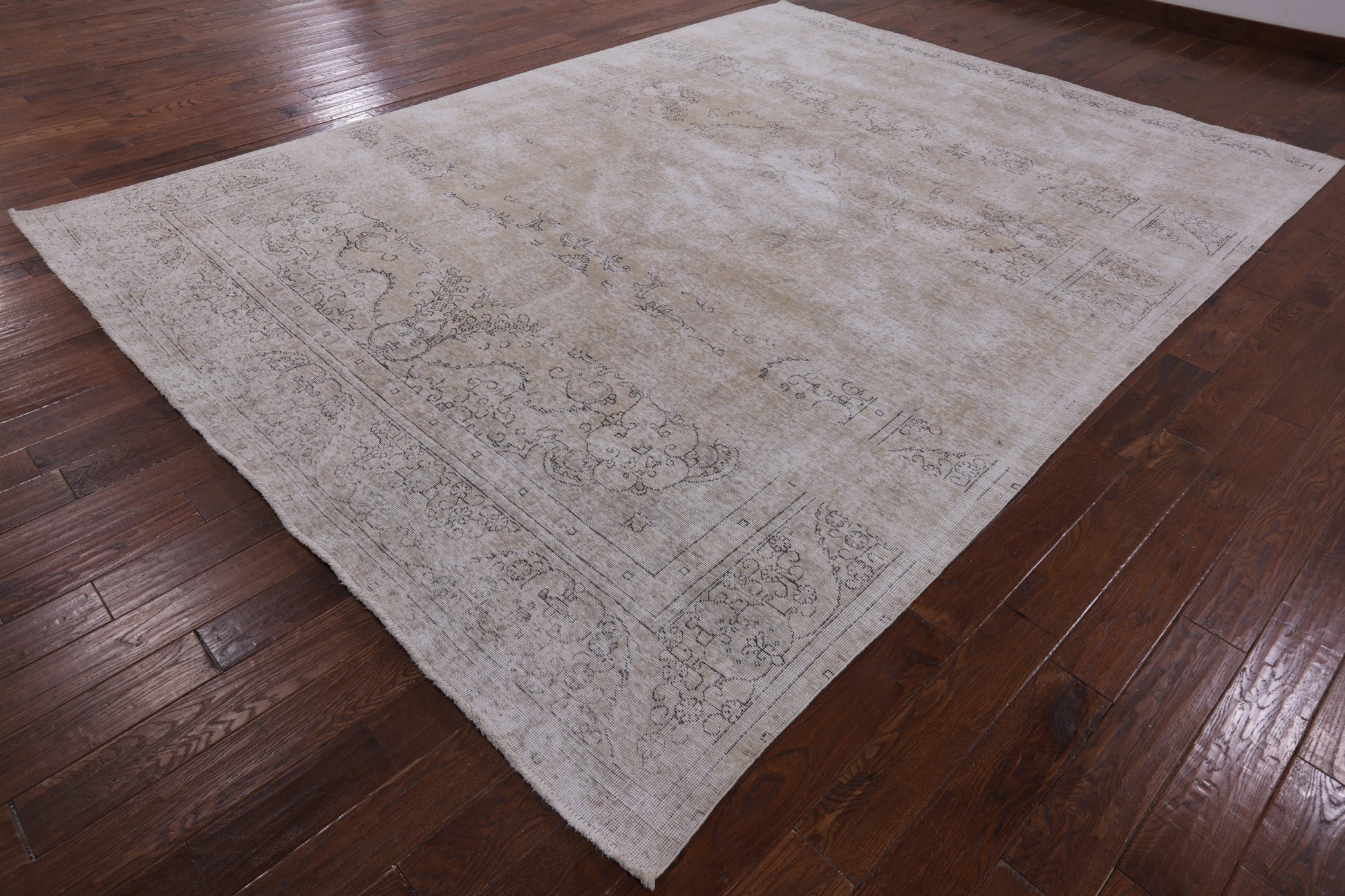 Persian Vintage White Wash Hand Knotted Wool Area Rug - 9' 5" X 12' 6" - Golden Nile