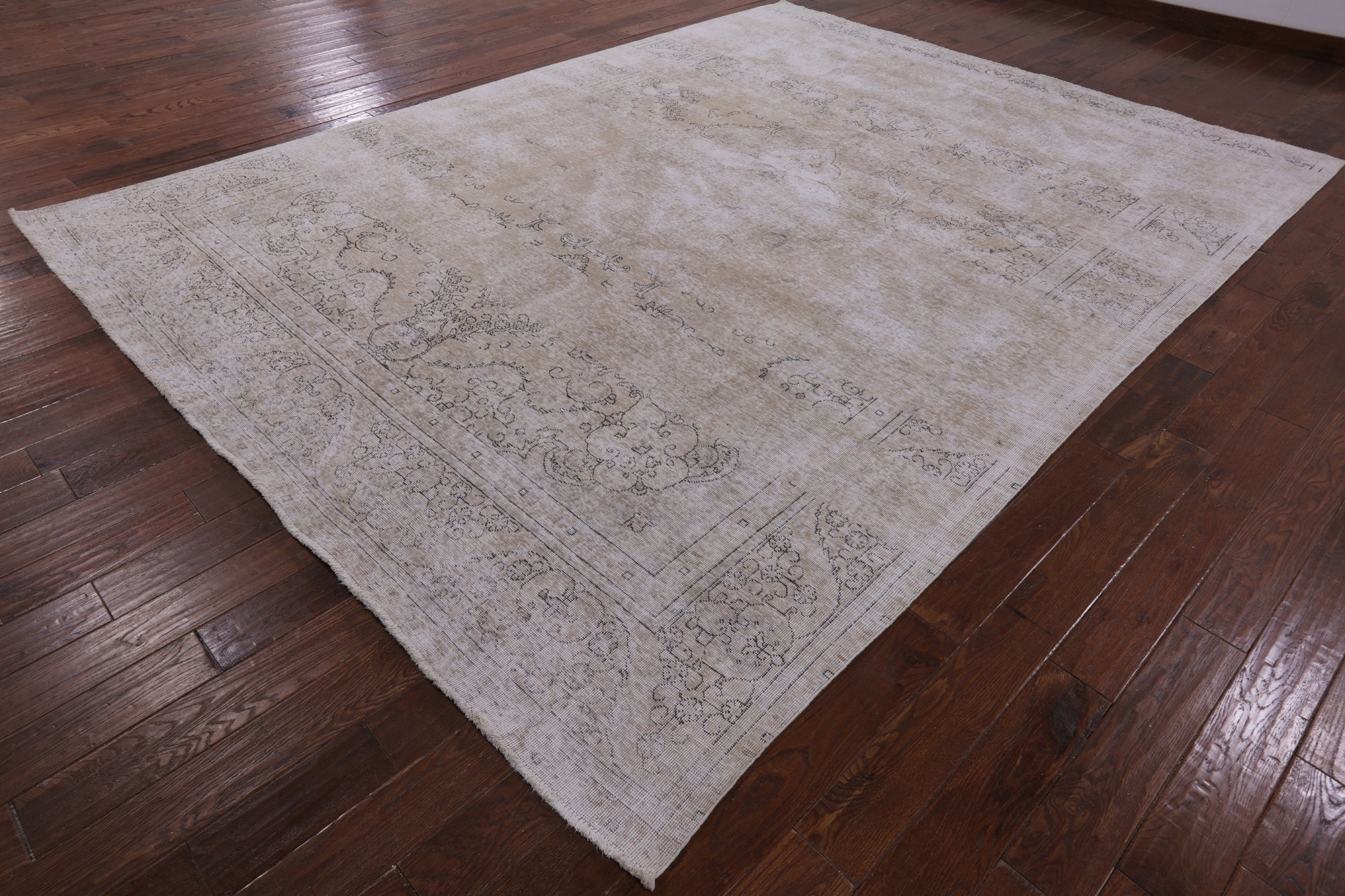 Persian Vintage White Wash Hand Knotted Wool Area Rug - 9' 5" X 12' 6" - Golden Nile